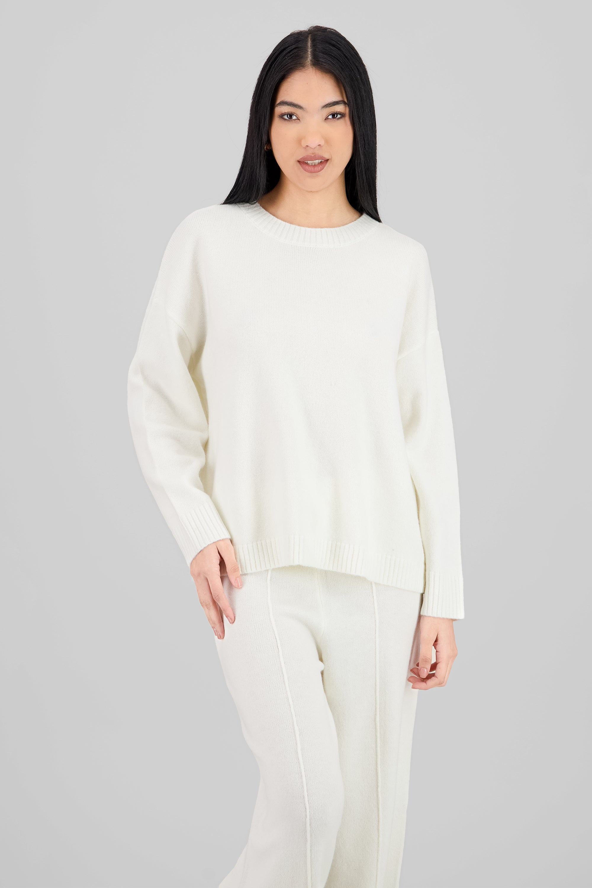 Round Neck Sweater CREAM