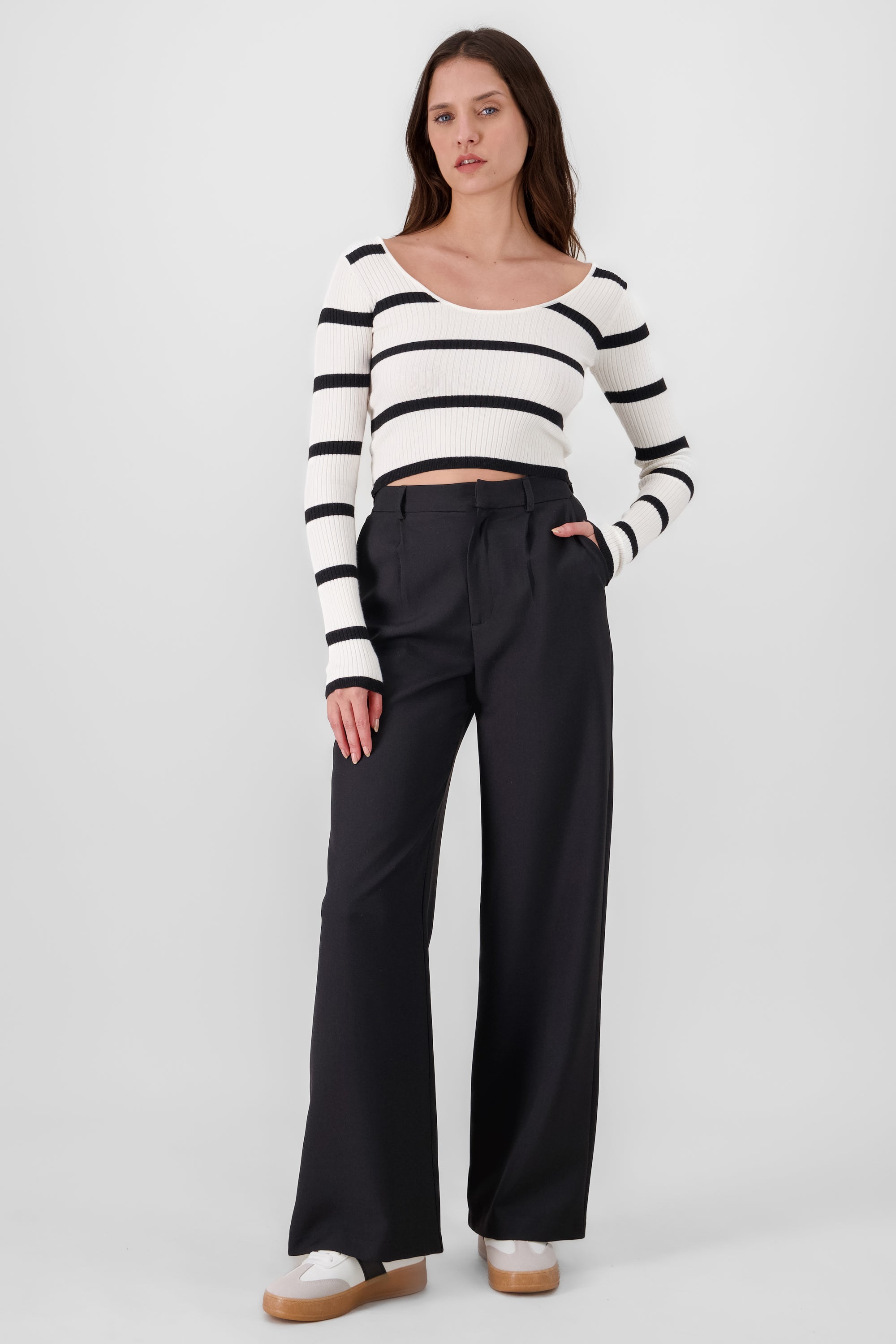 Wide Pleated Pants BLACK