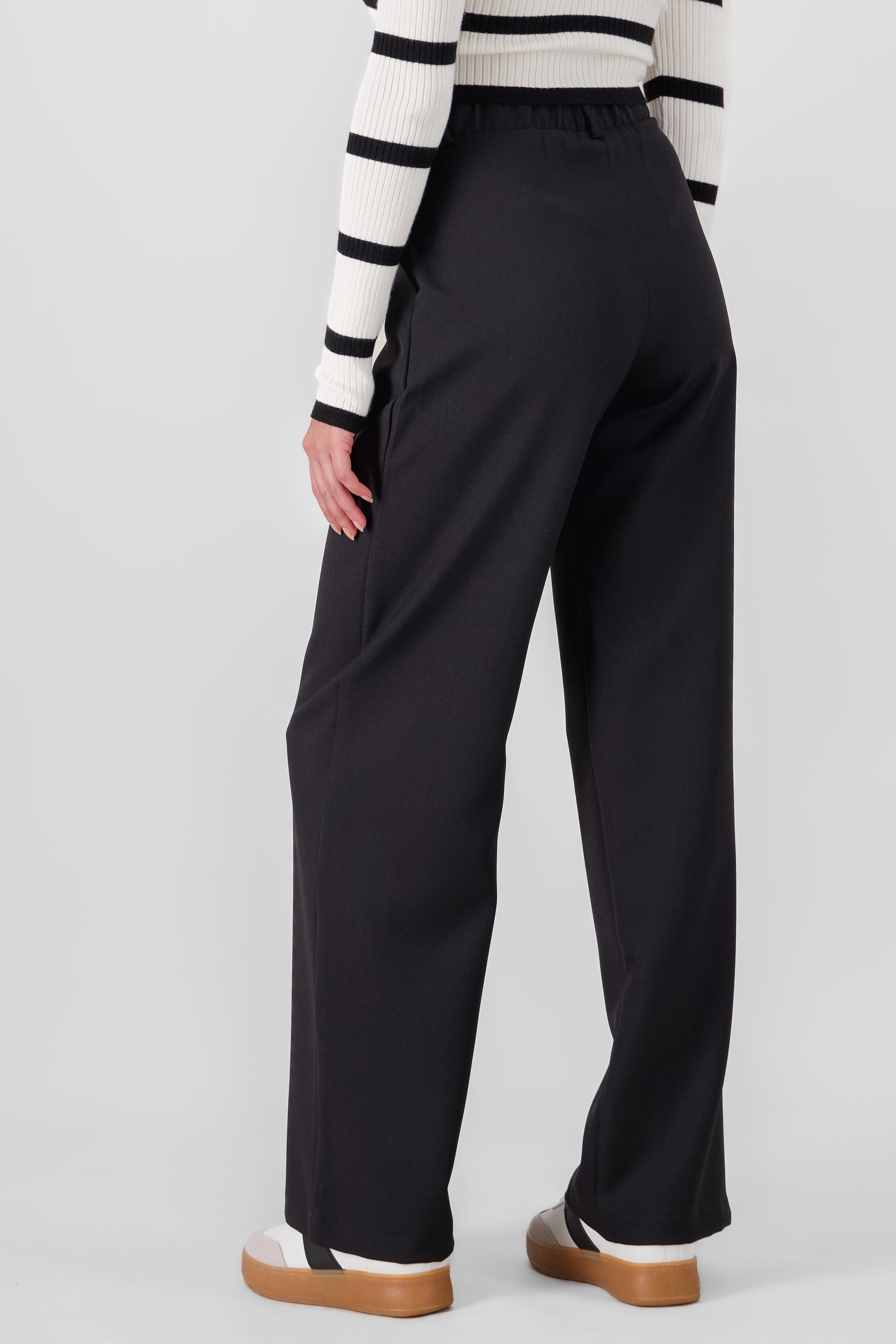 Wide Pleated Pants BLACK