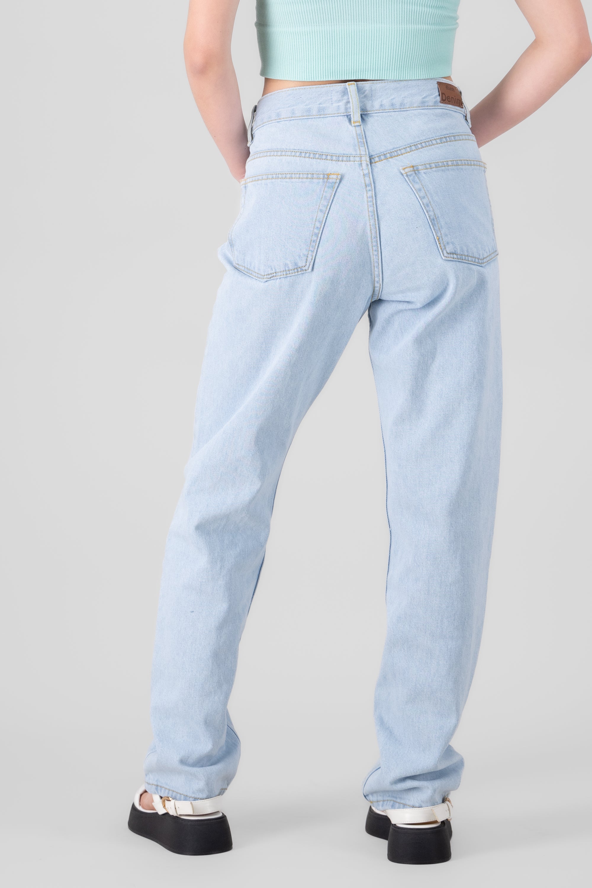 Straight Leg Jeans BLEACHED