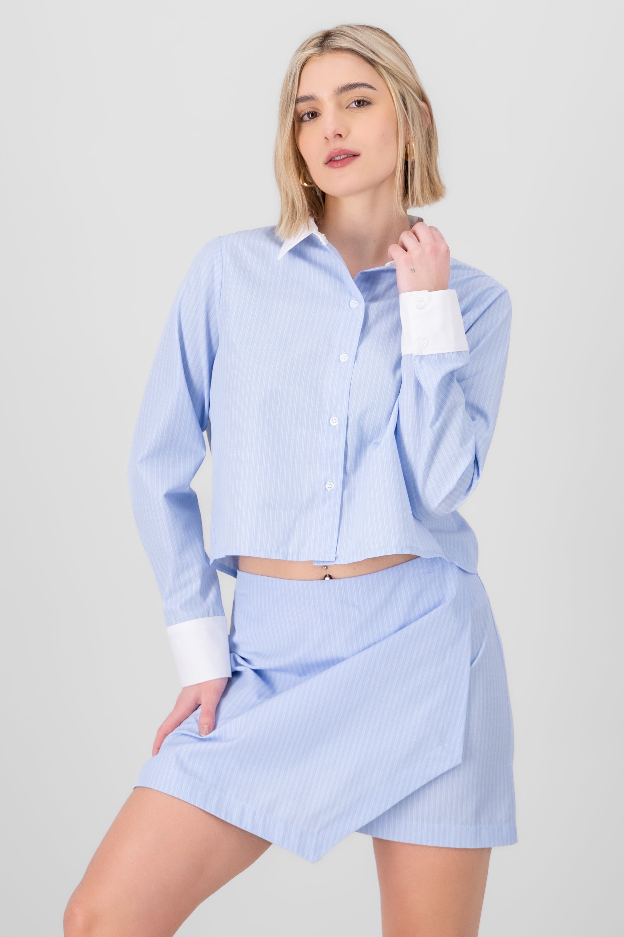 Cropped Shirt With Contrast Collar  SKY BLUE