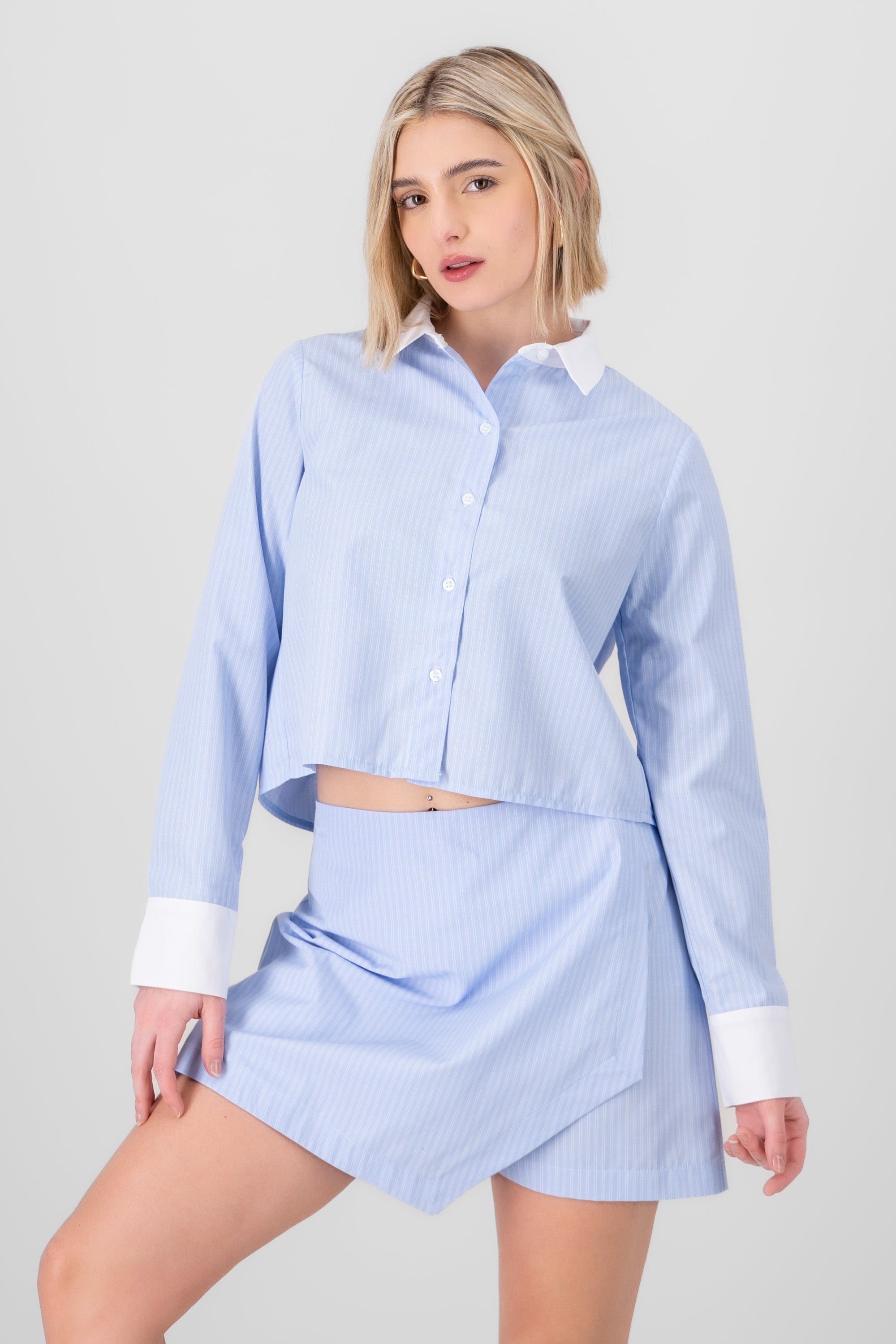 Cropped Shirt With Contrast Collar  SKY BLUE