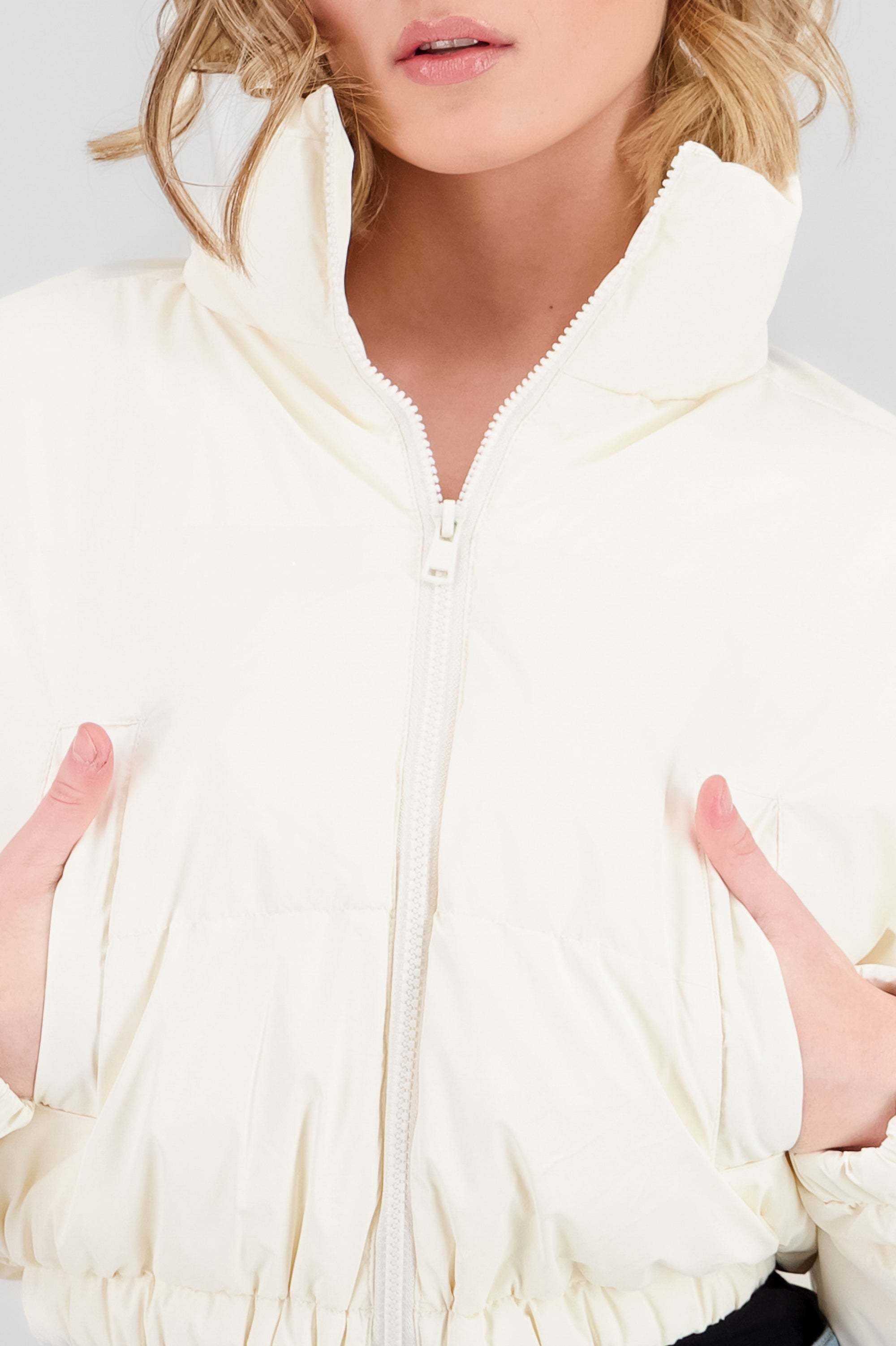 Cropped Puffer Jacket WHITE