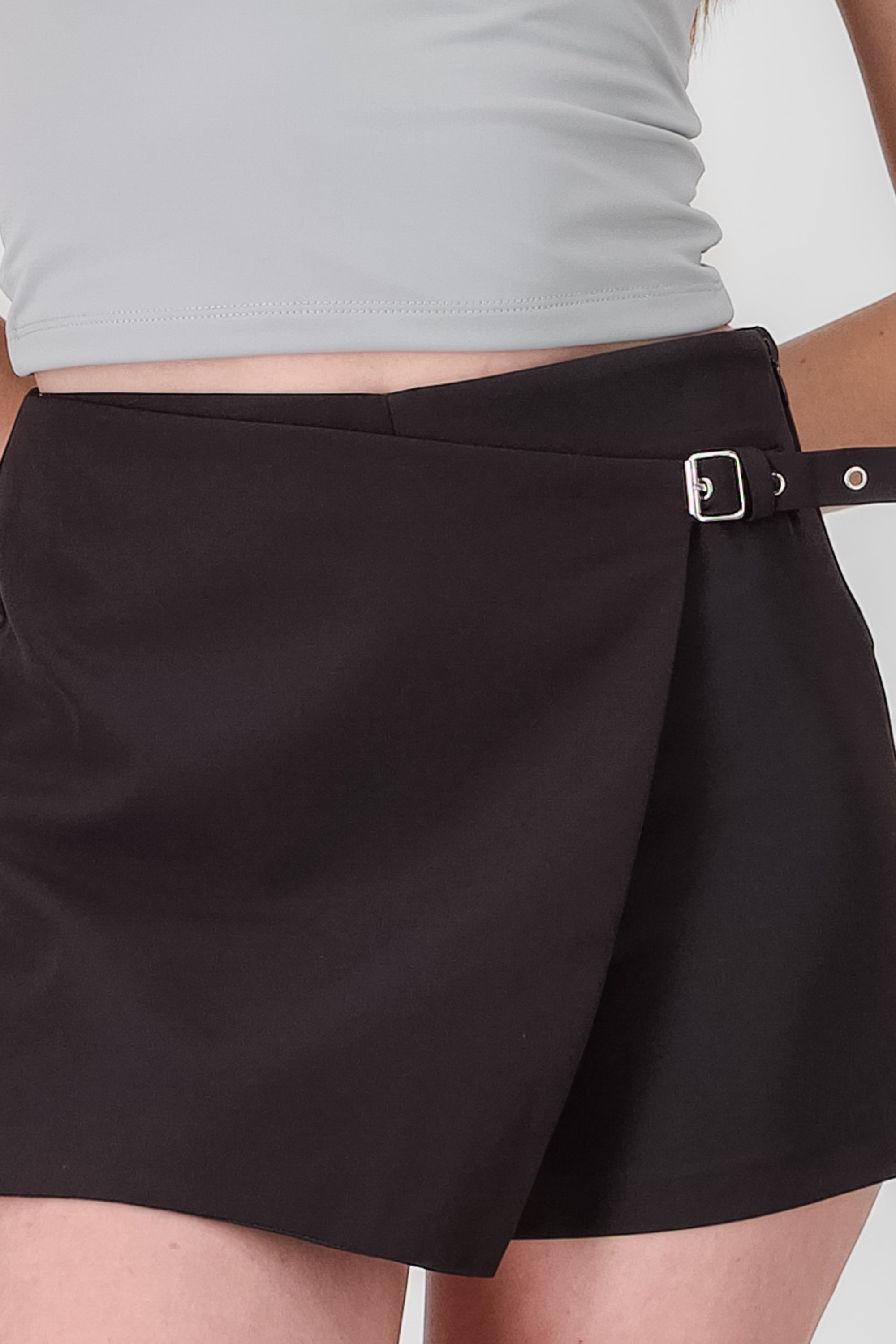 Detail Belt Mini skirt BLACK