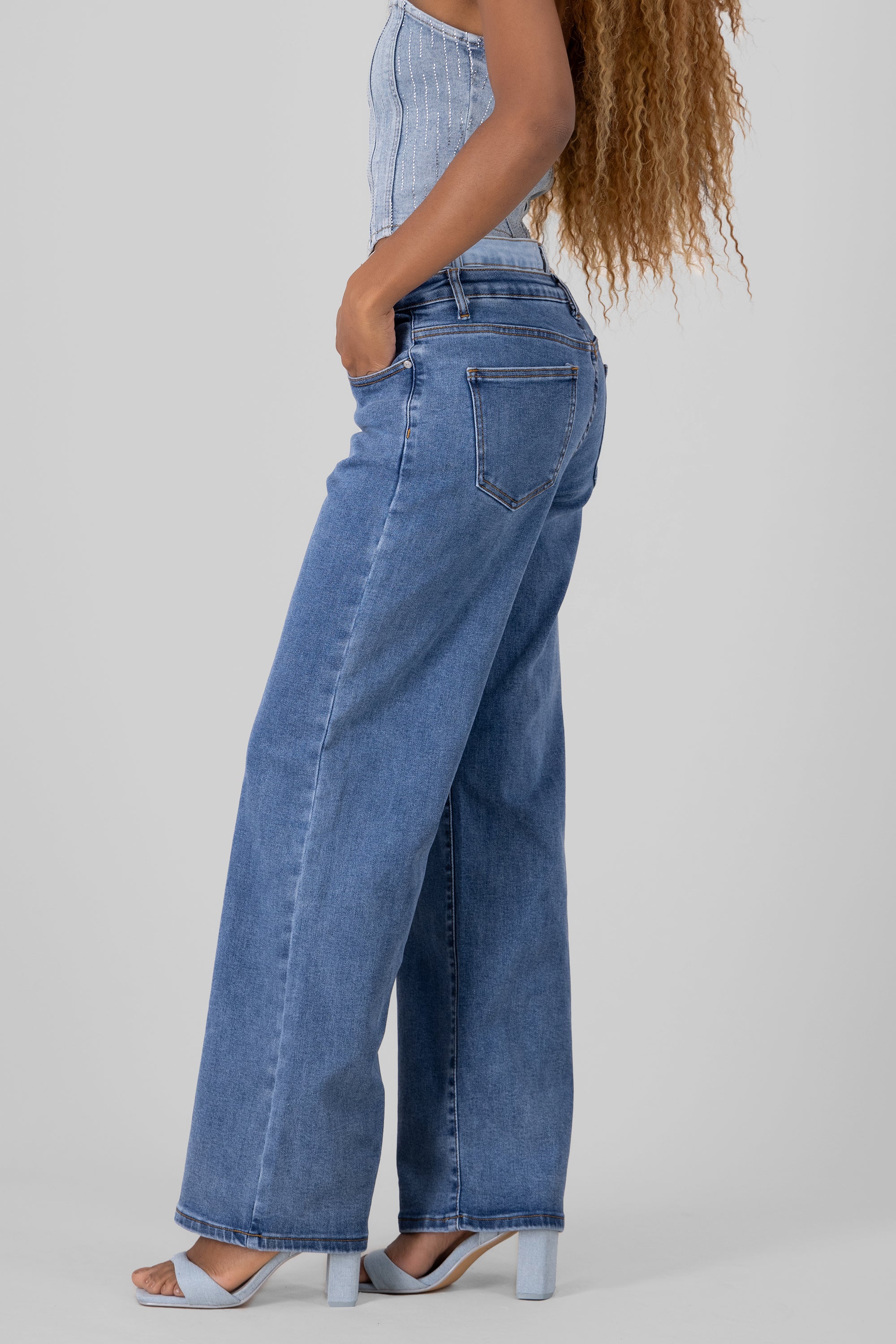 Wide Leg Jeans with Double Waistband MEDIUM WASH