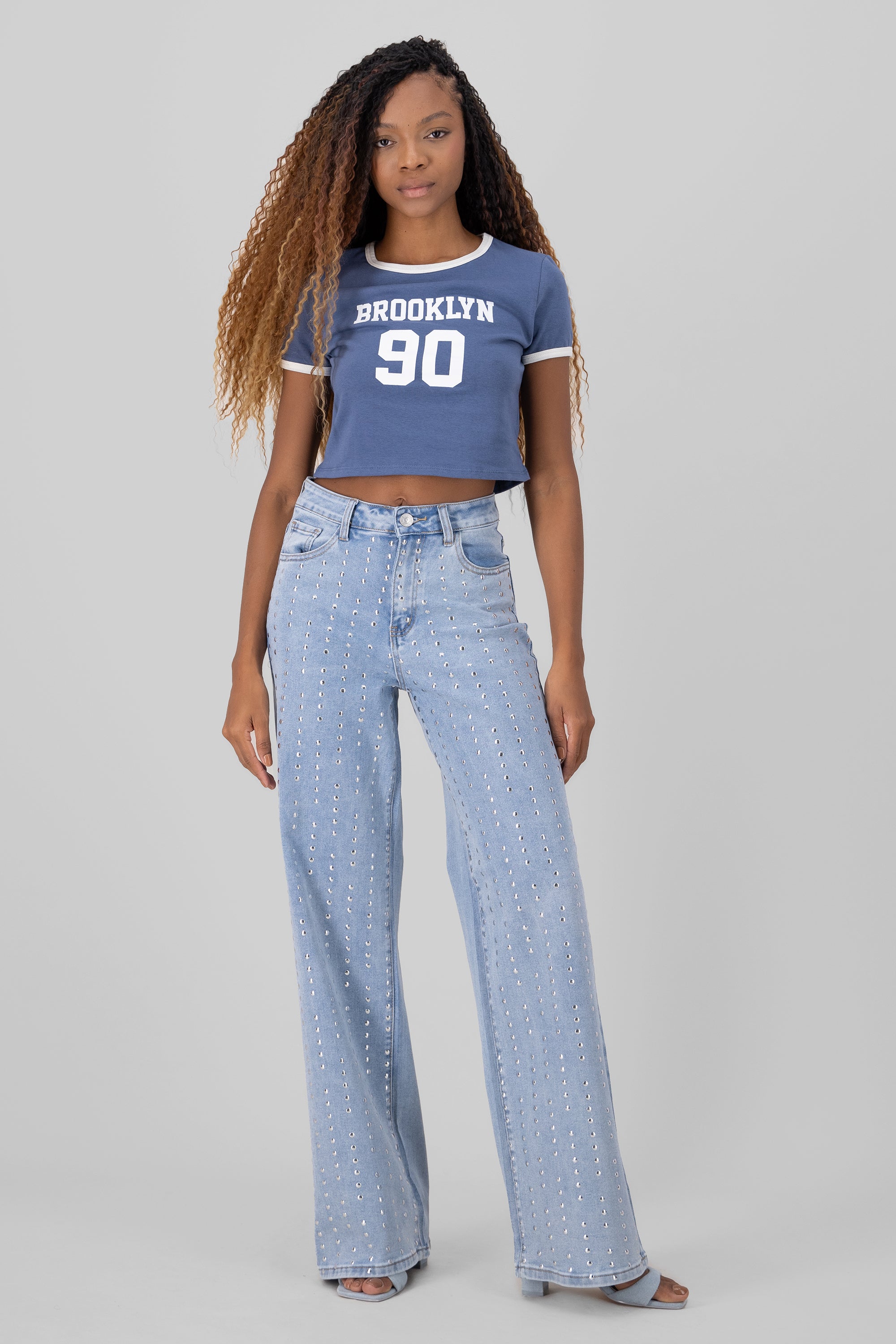 Wide Leg Jeans With Studs LIGHT WASH