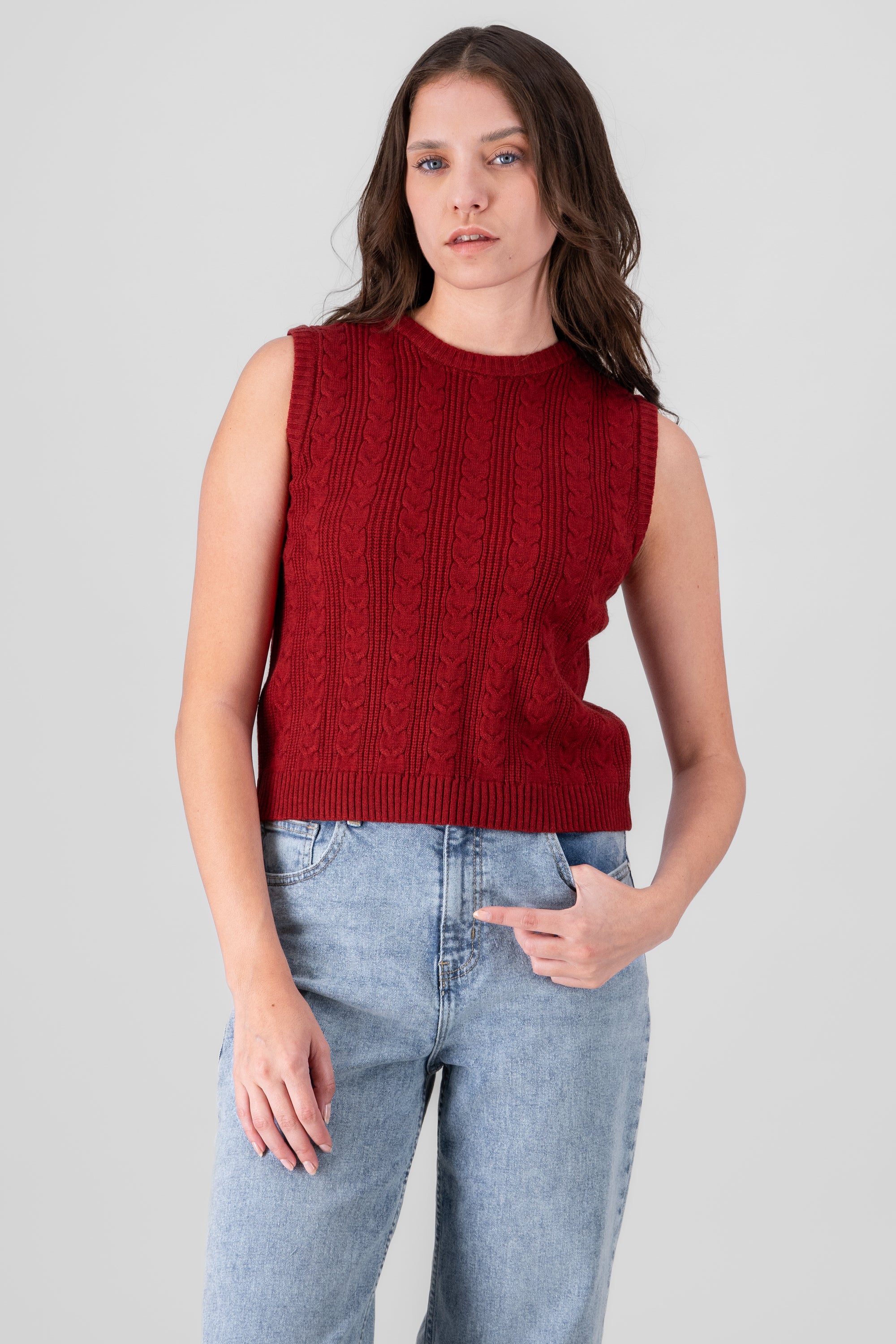 Round Neck Vest RED