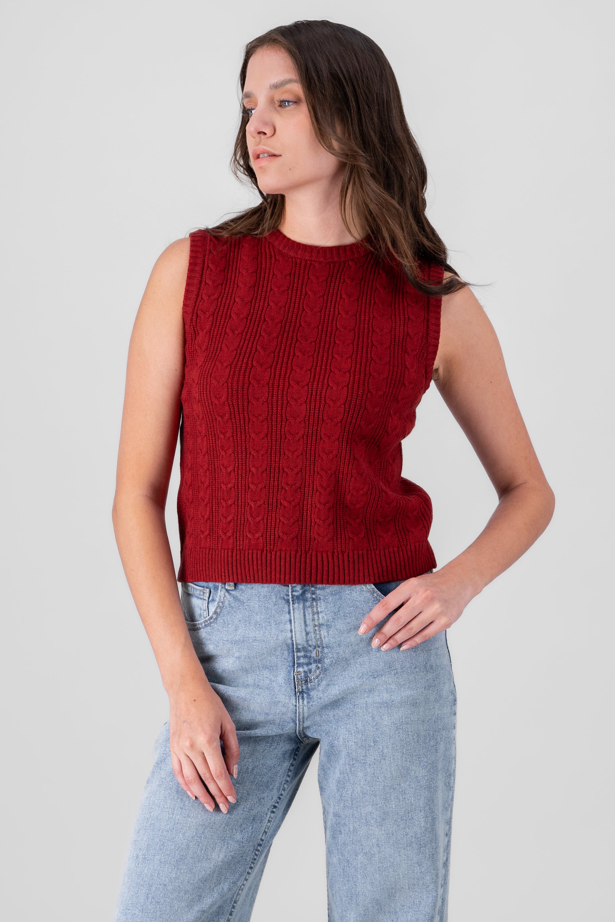 Round Neck Vest RED