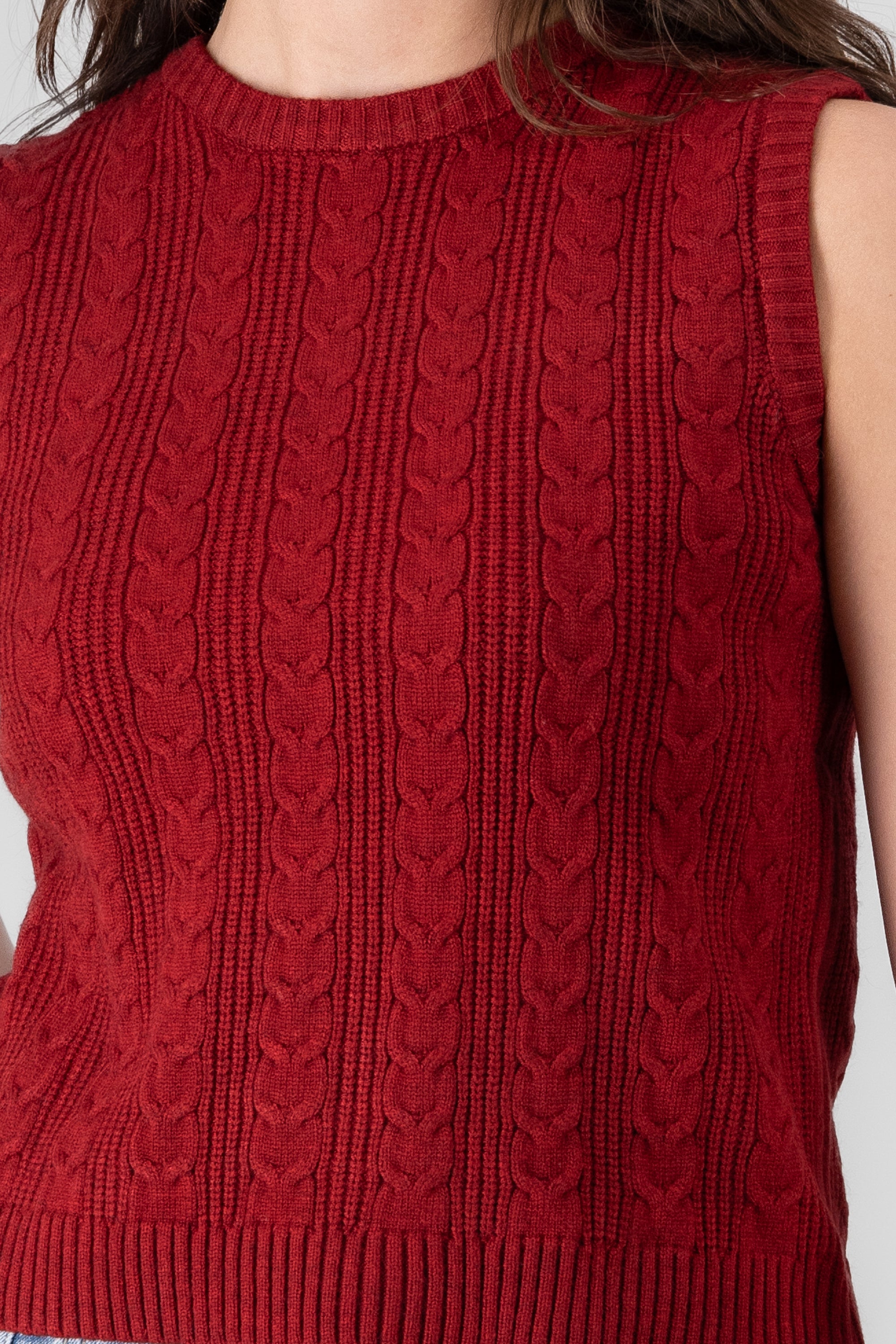 Round Neck Vest RED