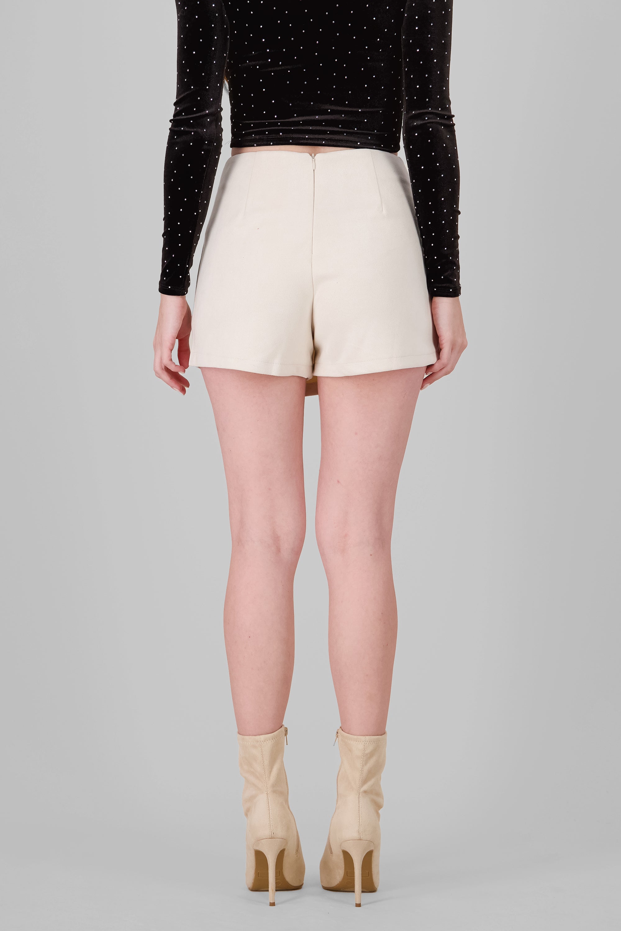 Suede Skort with Studs CREAM