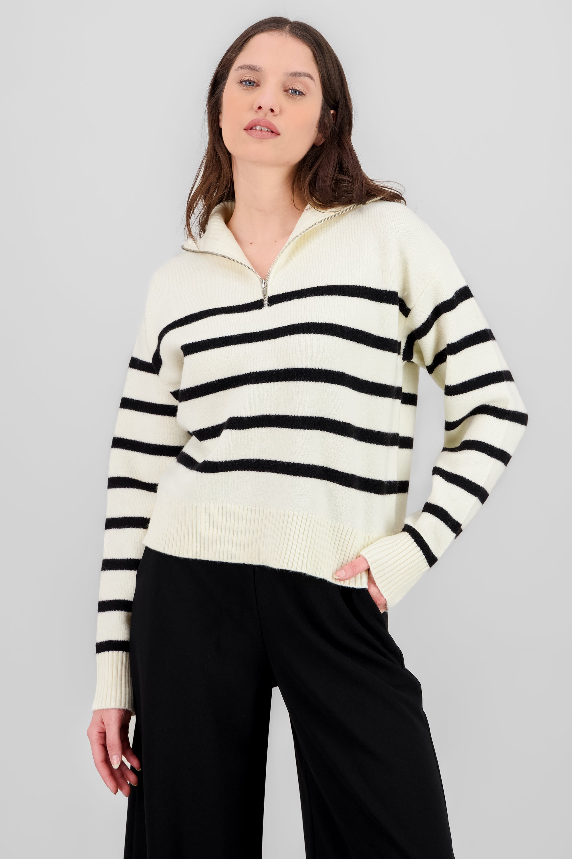 Striped Neck Sweater BLACK/WHITE