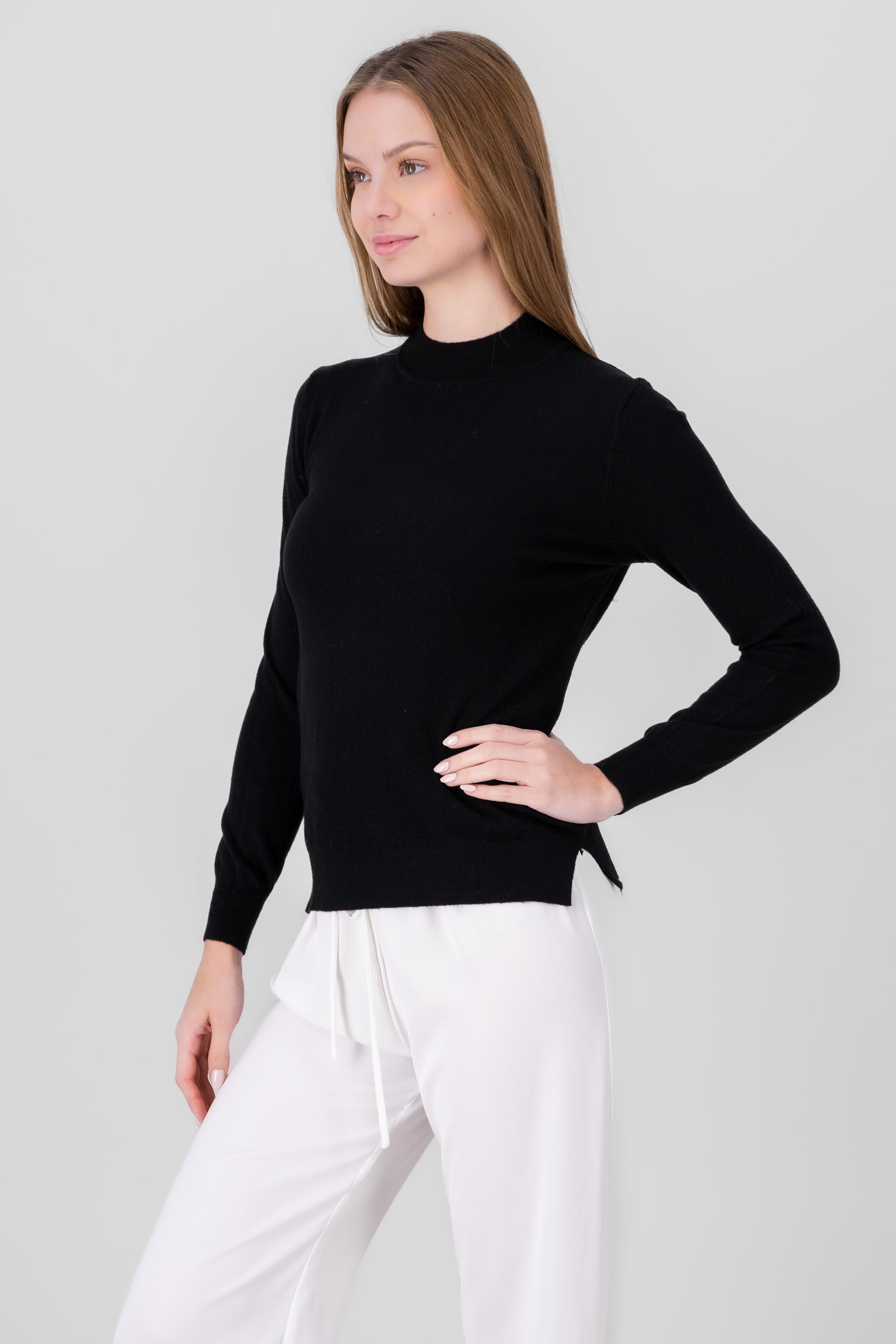 Soft Long Sleeve Sweater BLACK