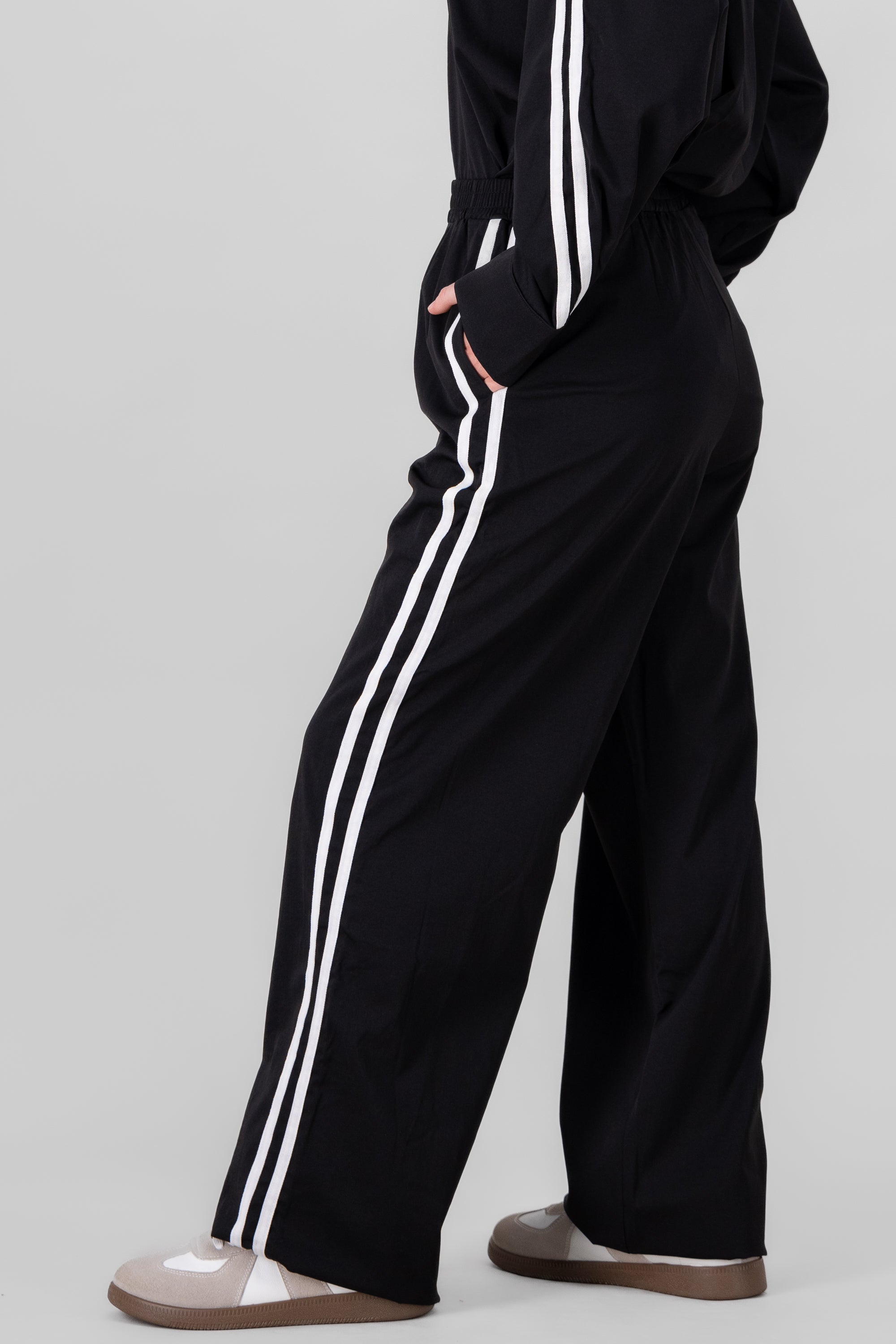 Striped Detail Pants BLACK