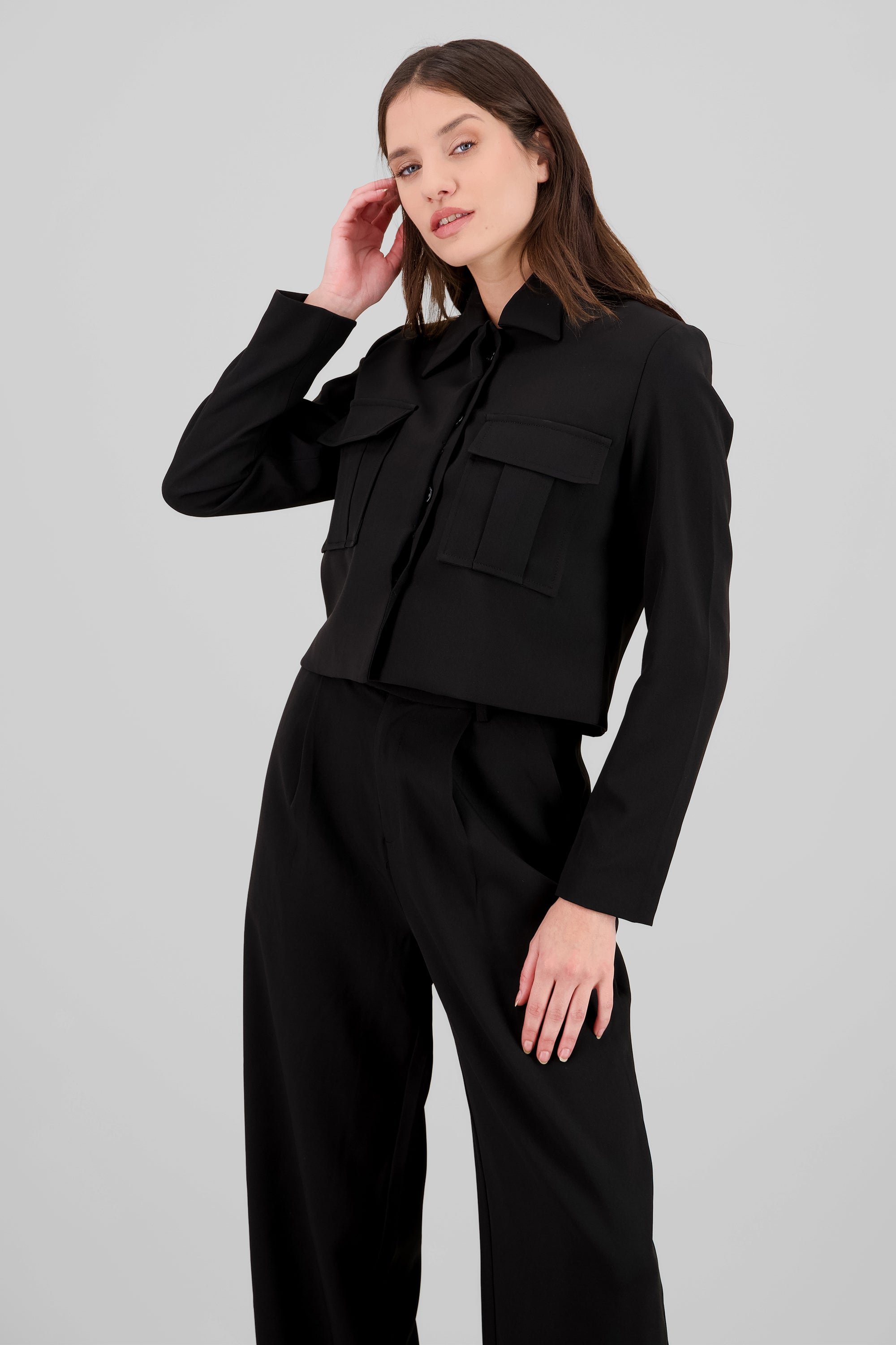 3D pockets Cropped Shirt BLACK