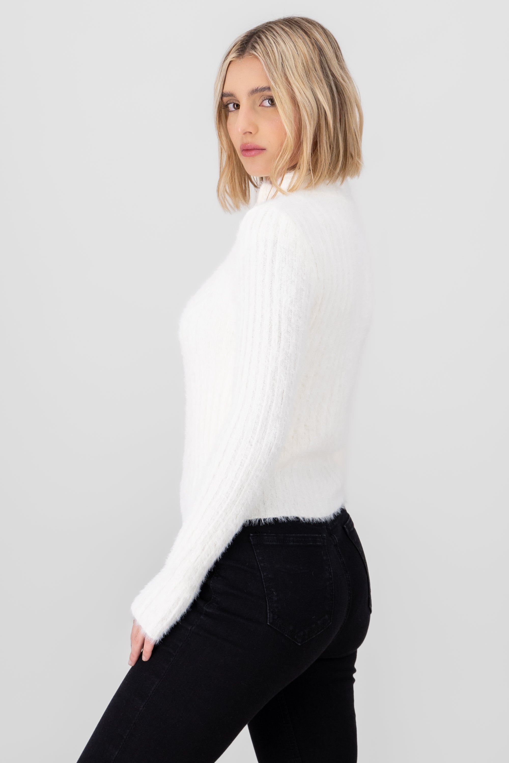 Long Sleeve Sweater CREAM