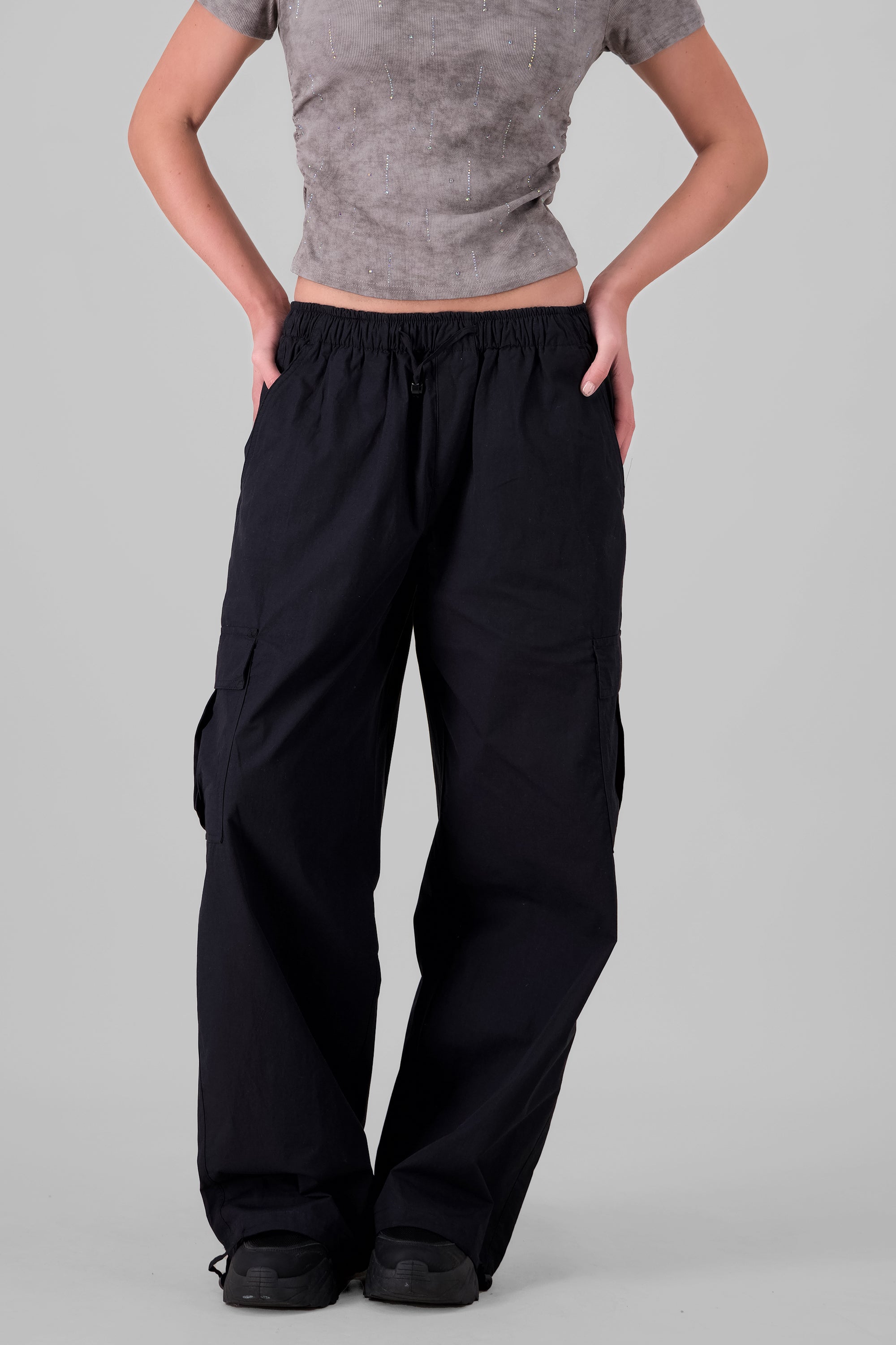 Parachute Pants With Cargo Pockets BLACK