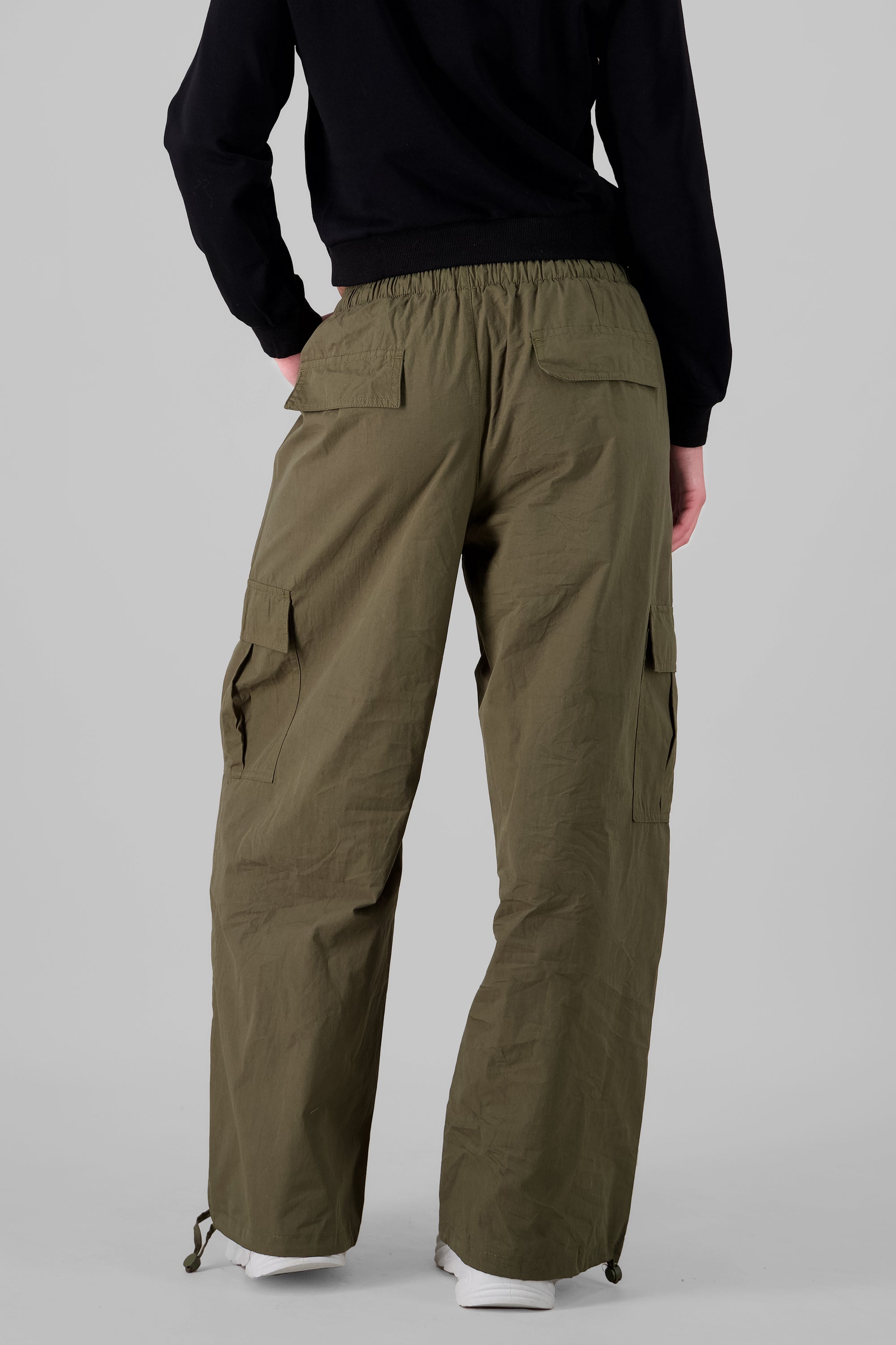 Parachute Pants With Cargo Pockets OLIVE