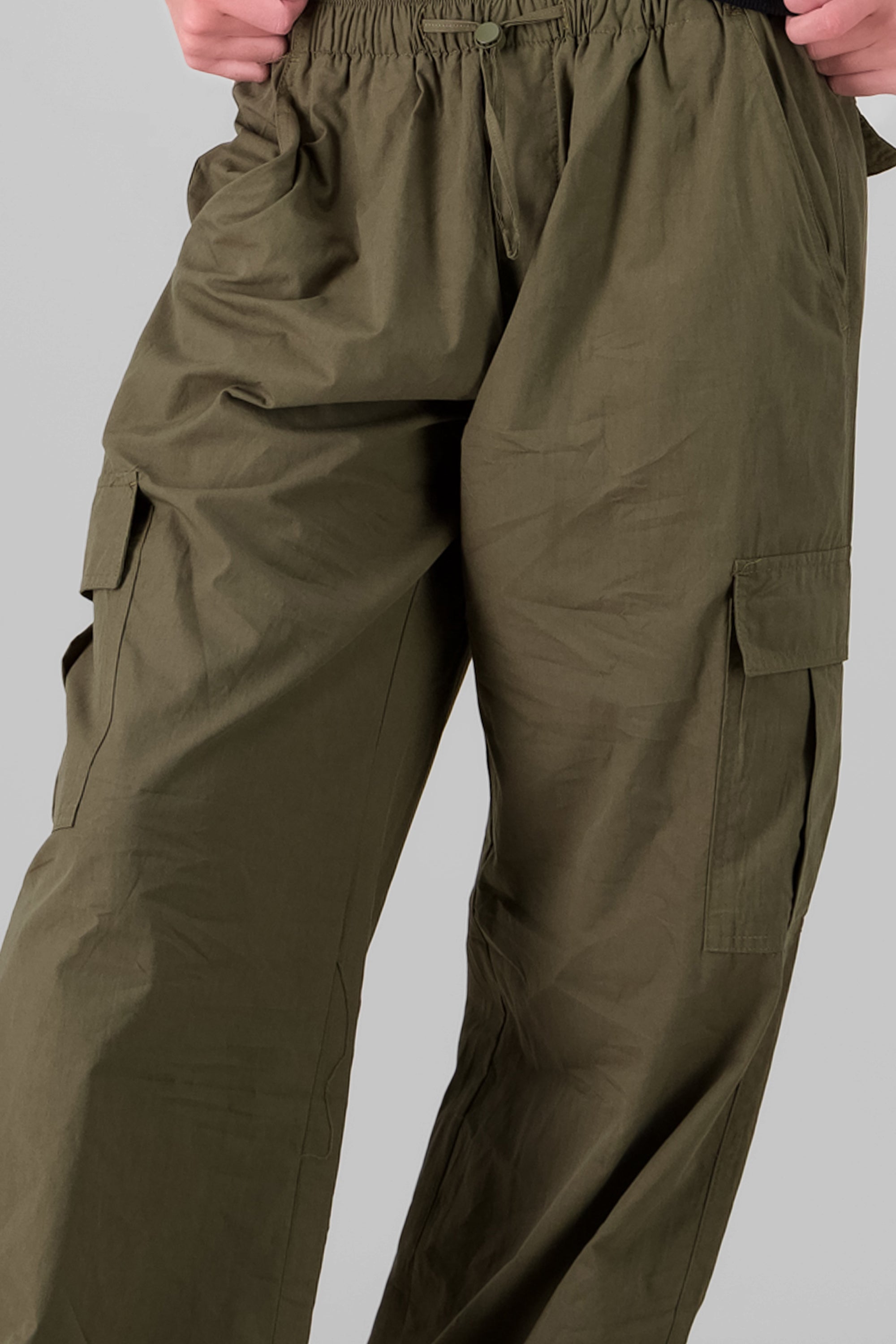 Parachute Pants With Cargo Pockets OLIVE