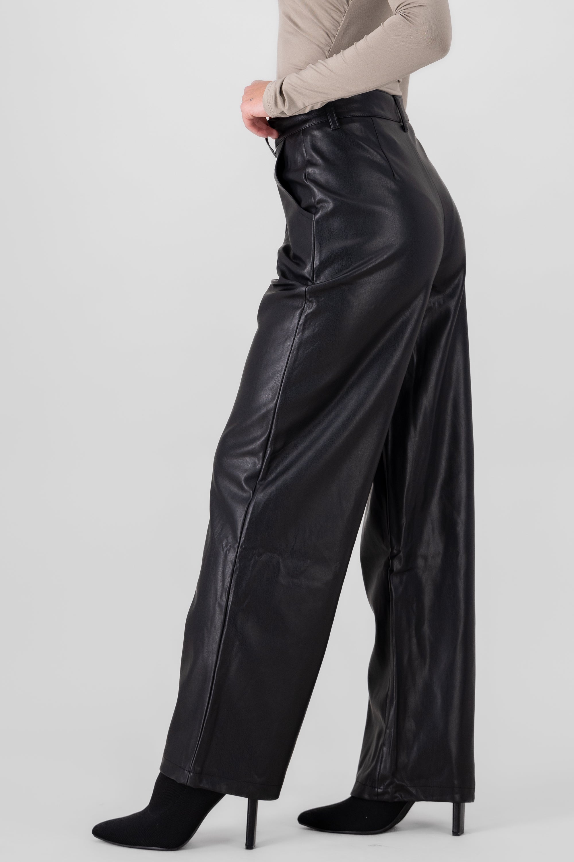 Faux Leather Pants BLACK