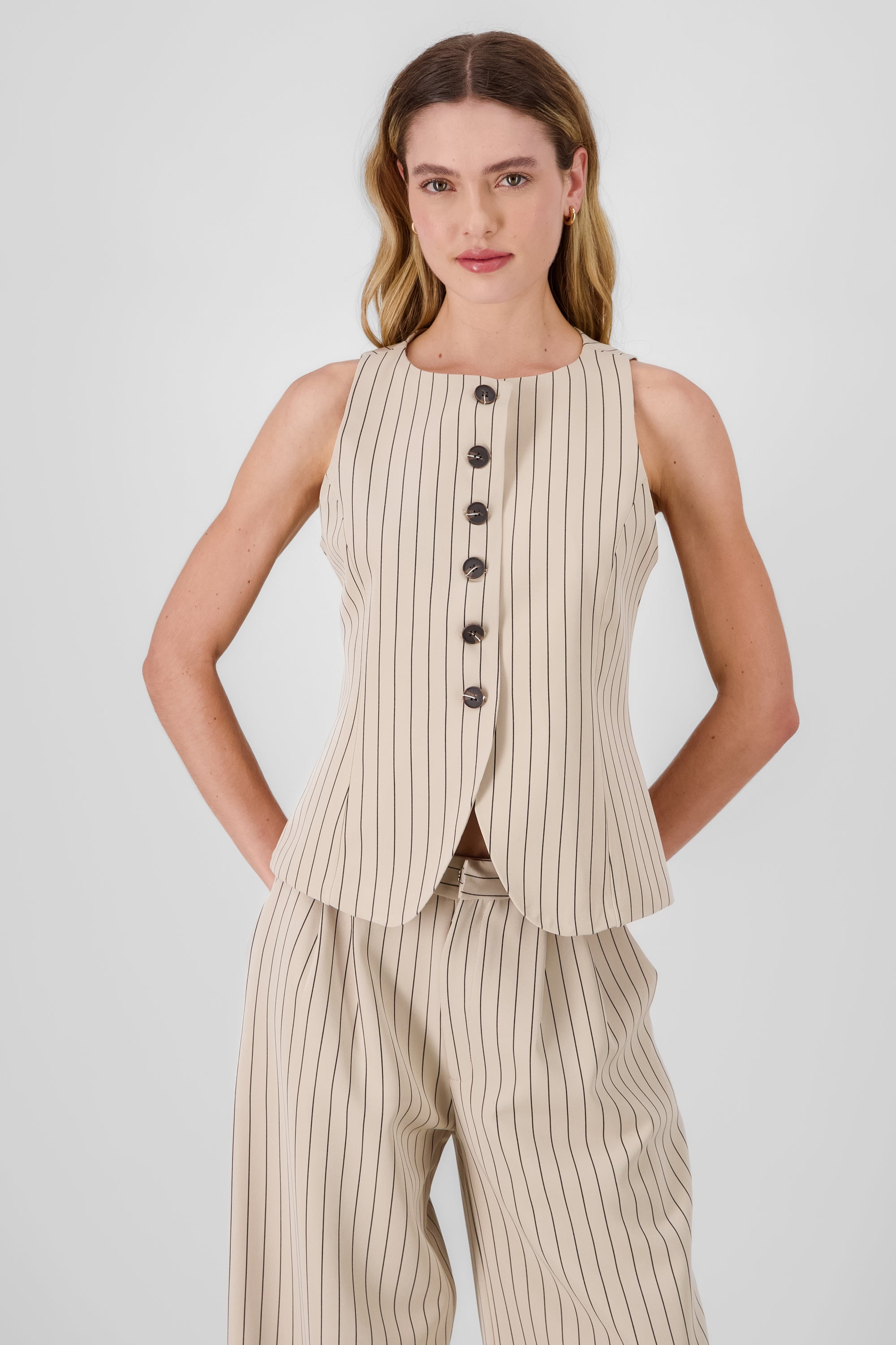 Round Neck Tailored Vest BEIGE