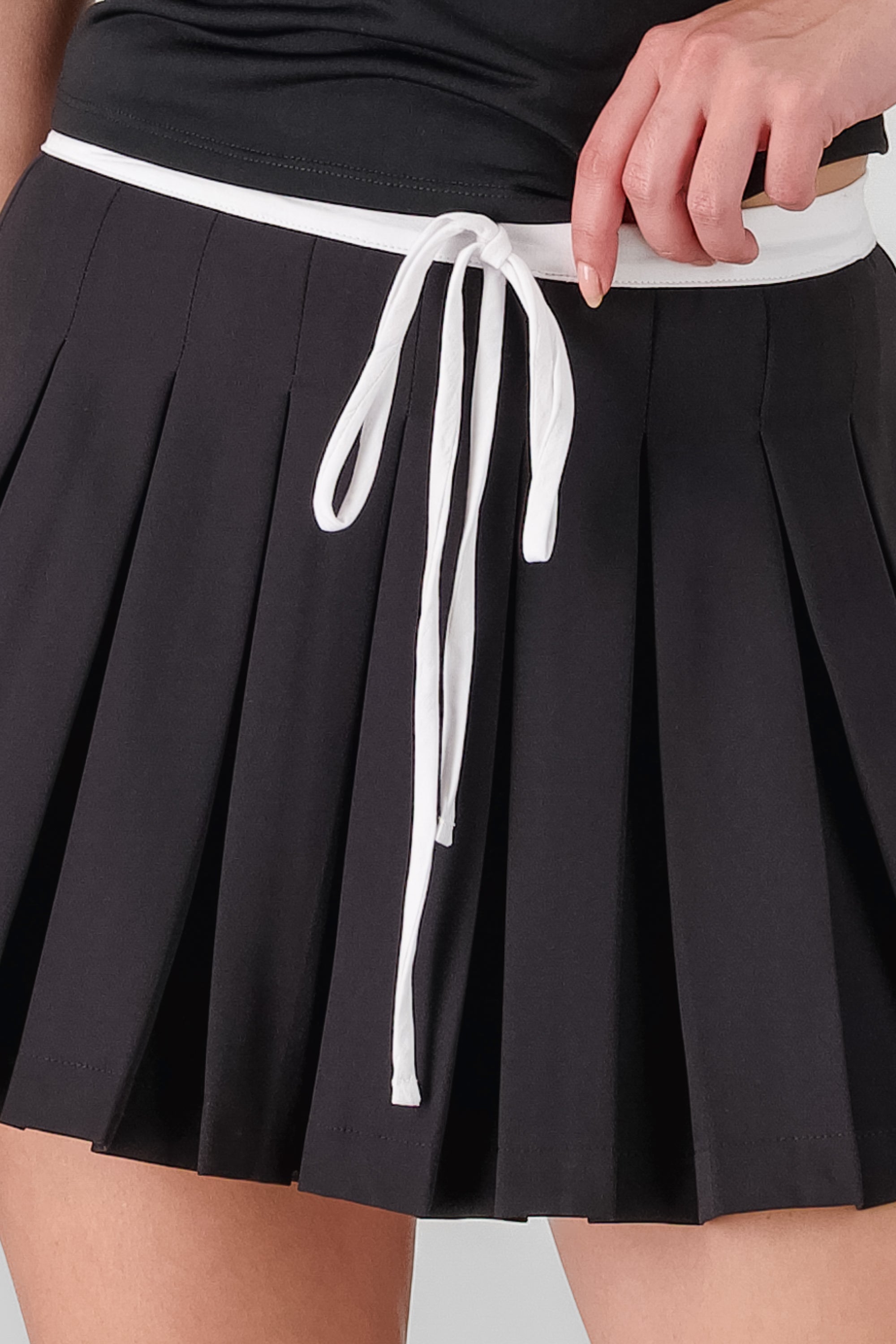 Waistband Pleated Skirt BLACK COMBO