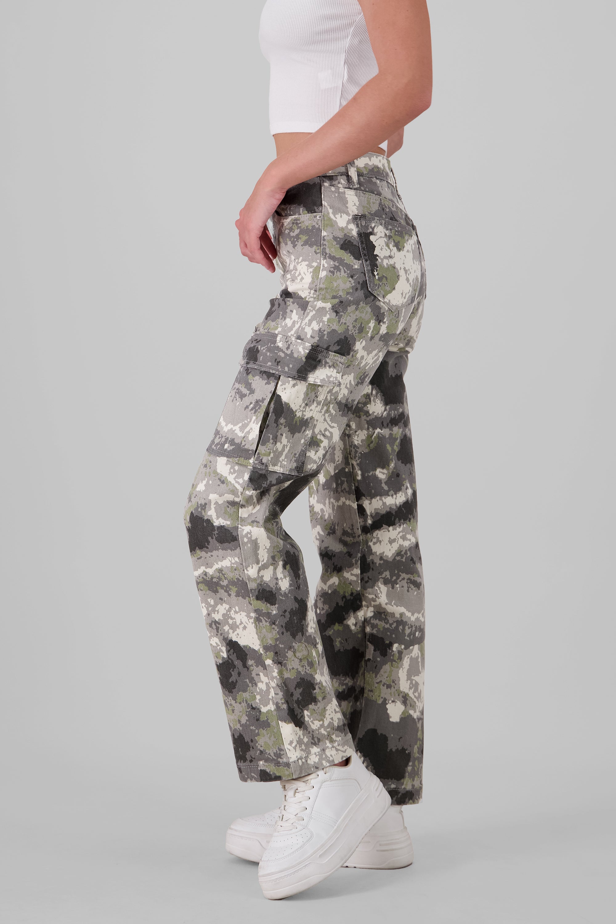 Camouflage Straight Jeans GREEN COMBO