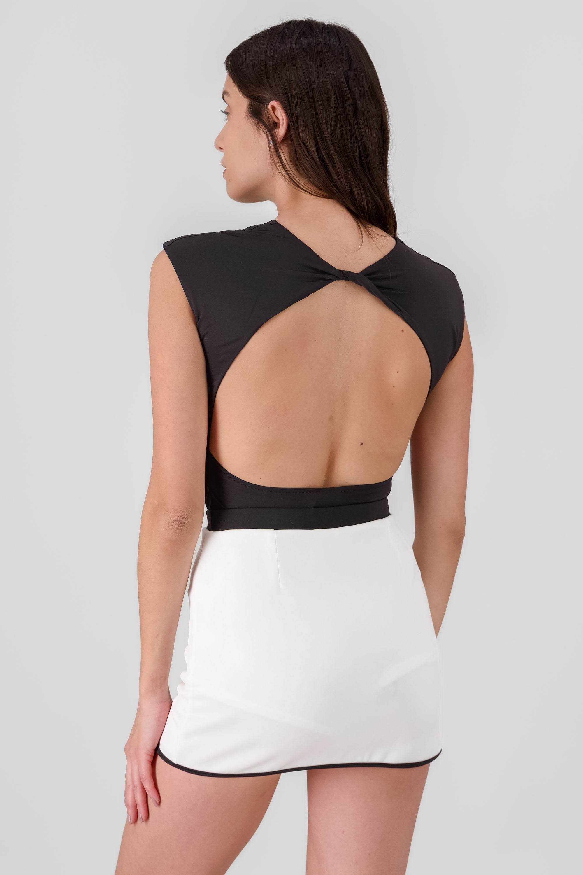 Back Cut Out Bodysuit BLACK