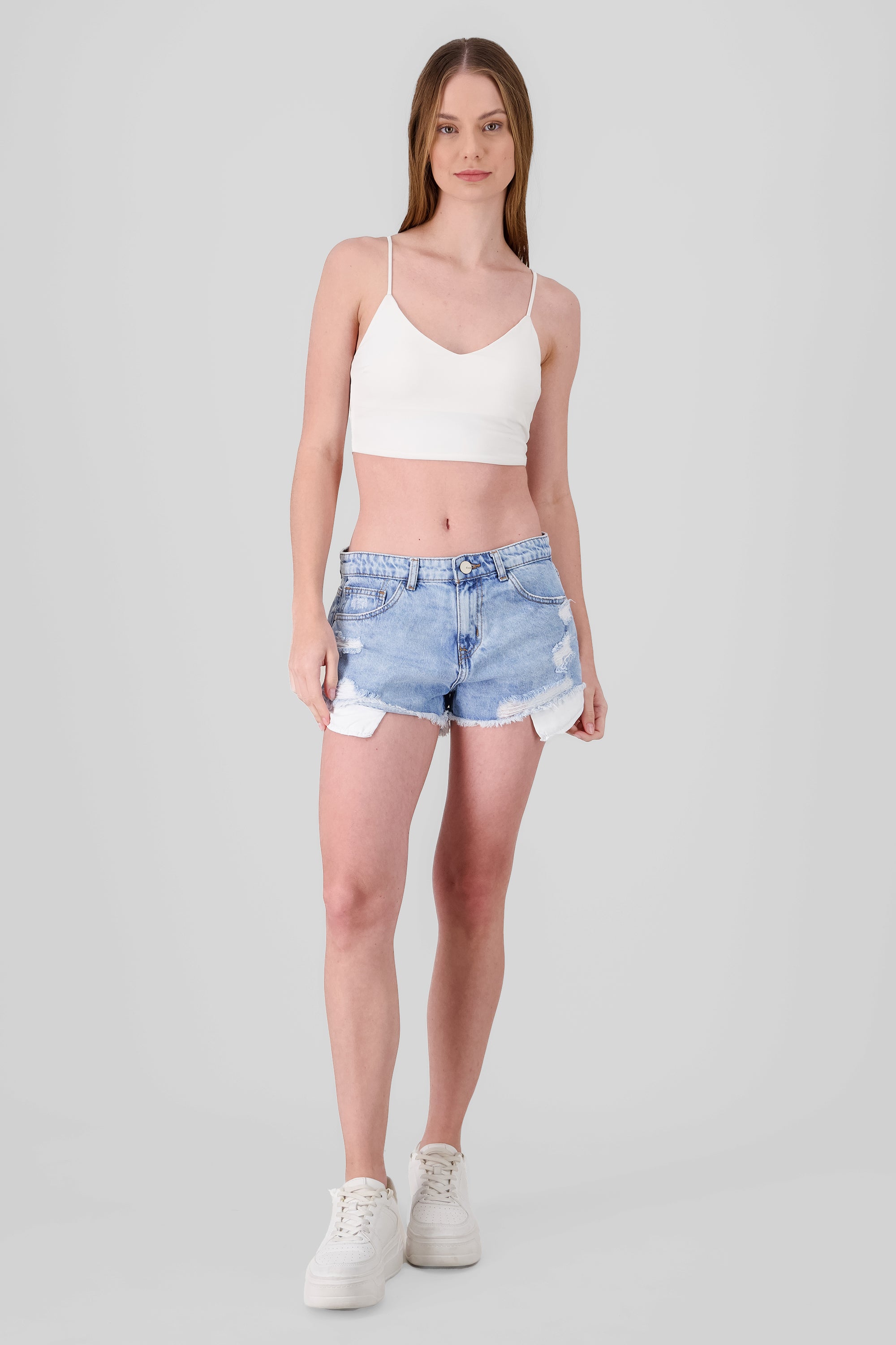 Distressed Shorts with Pockets LIGHT WASH