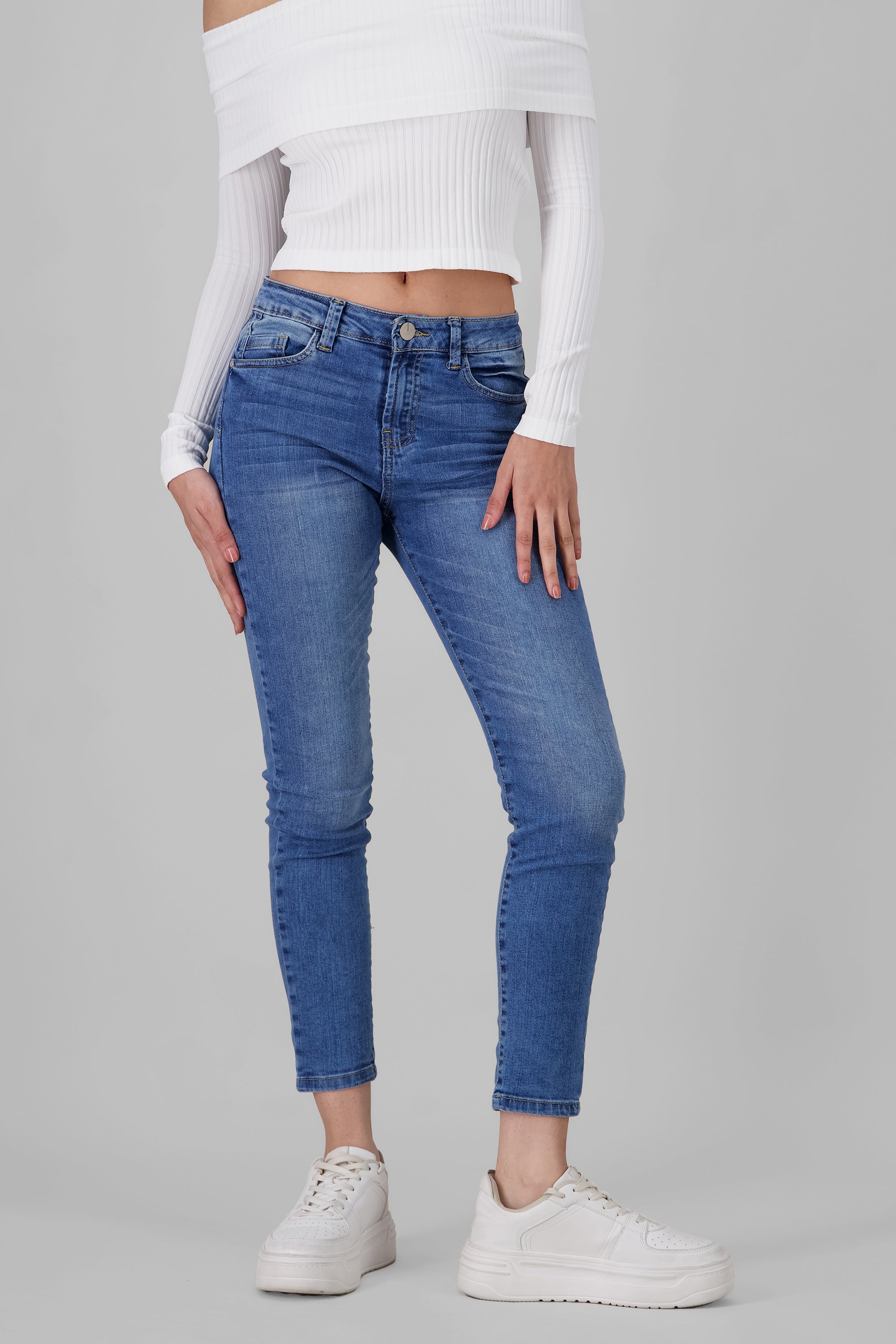 Skinny Jeans MEDIUM WASH