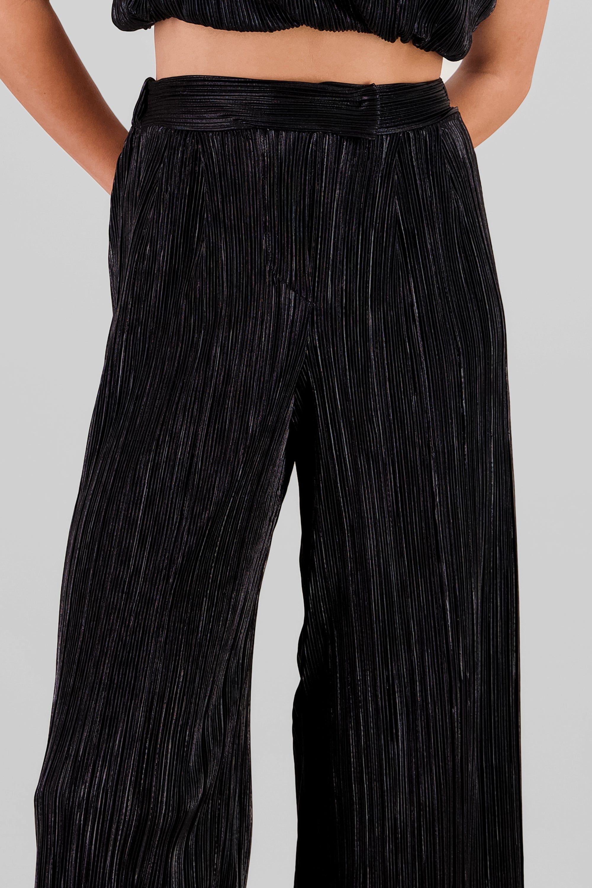 Shiny Textured Pants BLACK