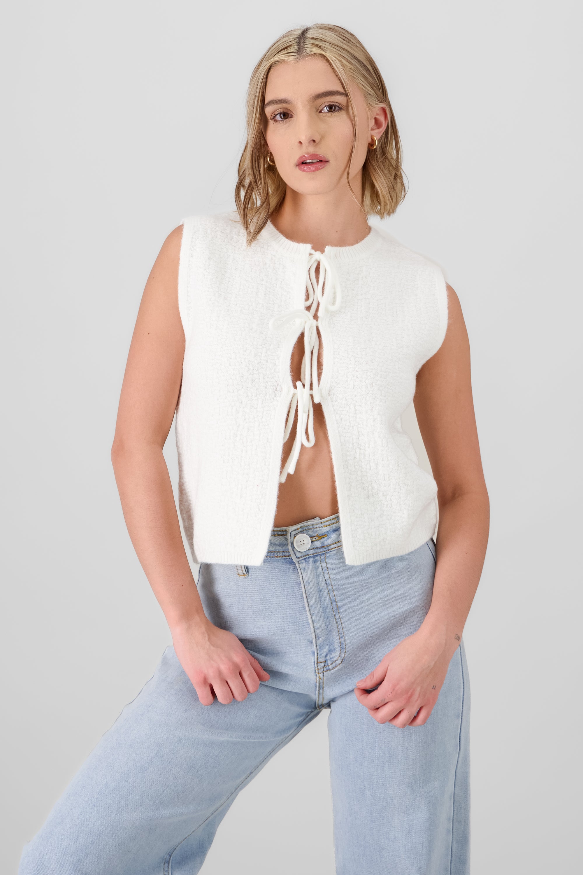 Textured knitted vest IVORY