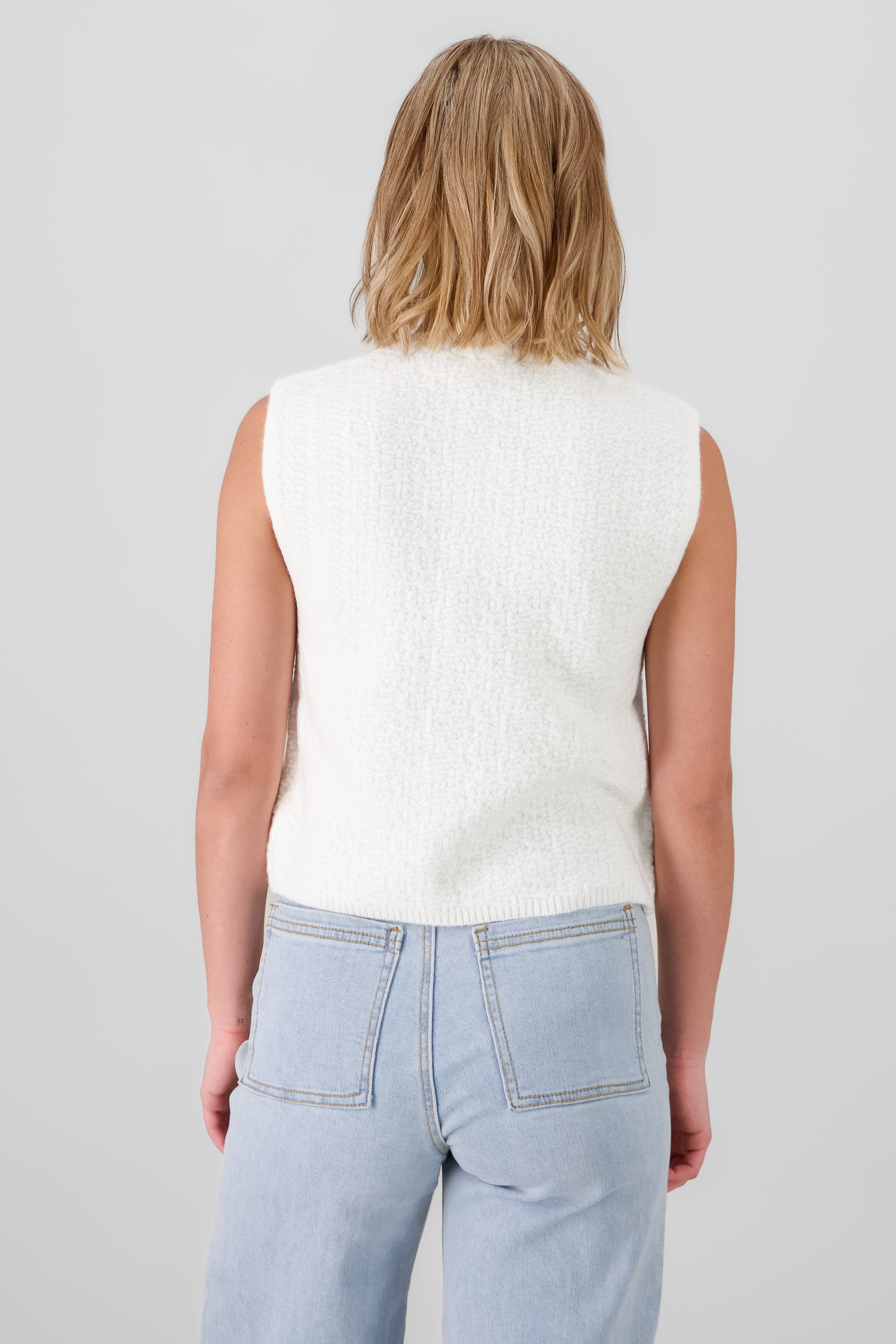 Textured knitted vest IVORY