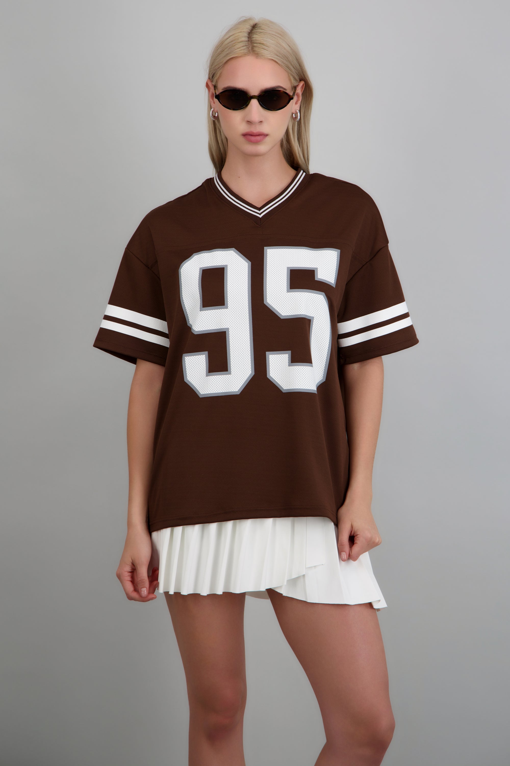 DARK BROWN