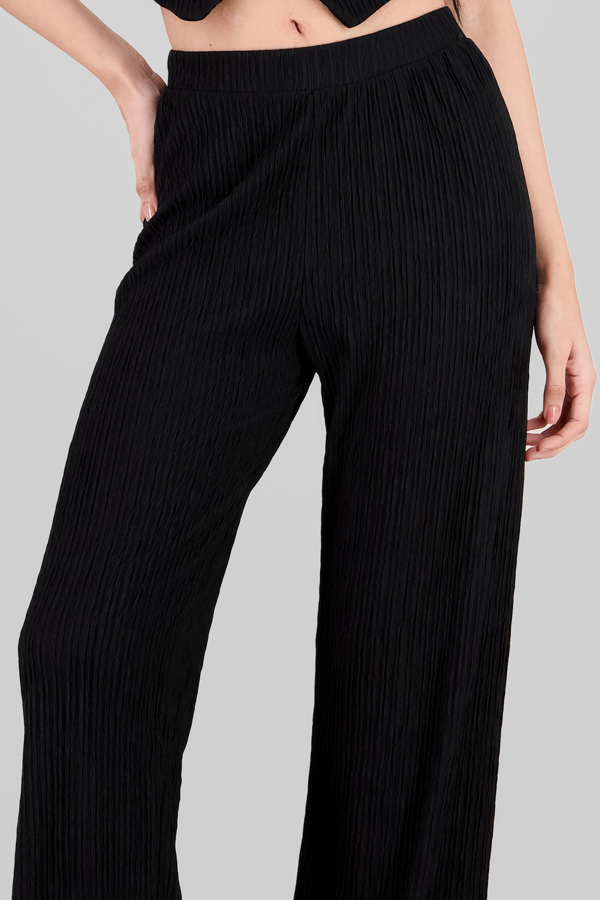 Textured Straight Pants BLACK