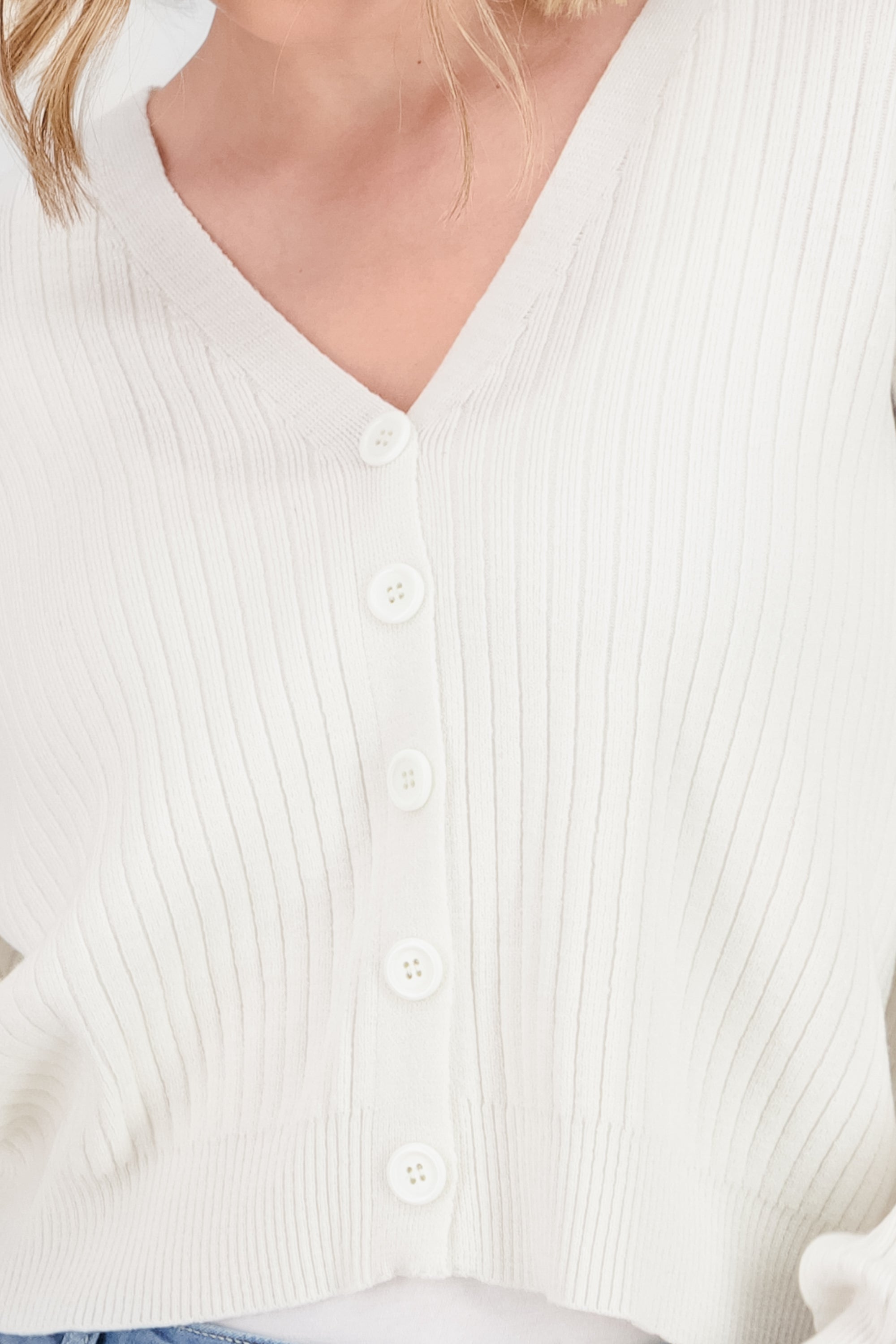 Ribbed Knit Buttoned Cardigan IVORY