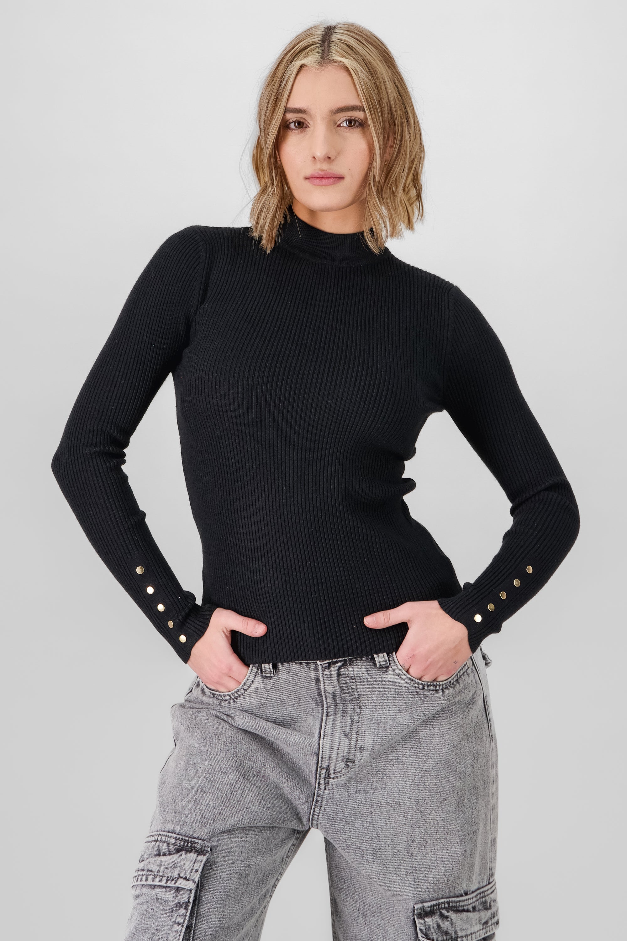 Knit Sweater with button BLACK