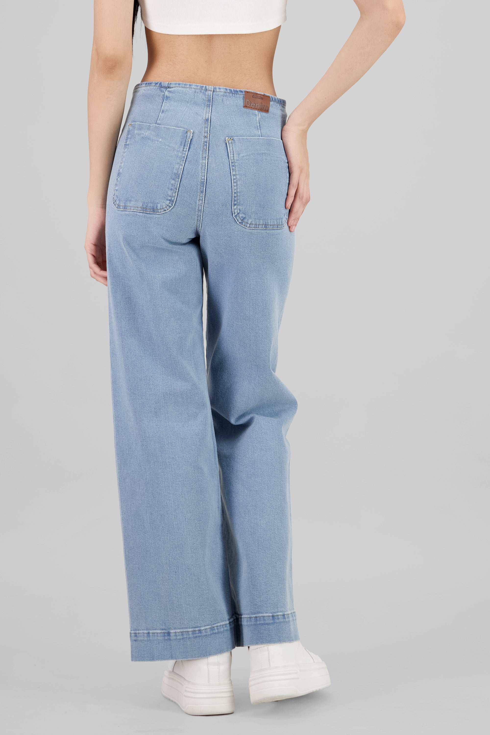 Front Pockets Wide Leg Jeans LIGHT WASH