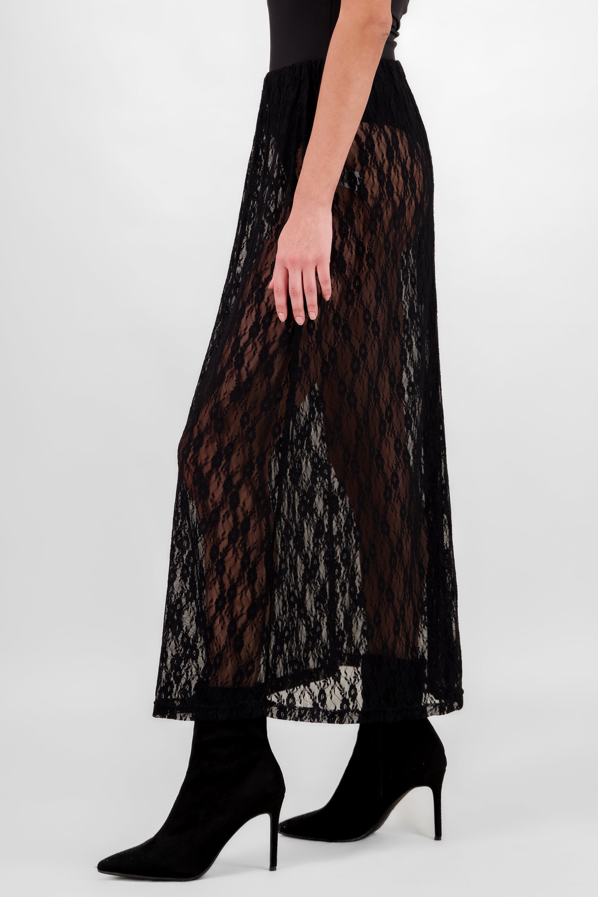 Wide Lace Skirt BLACK