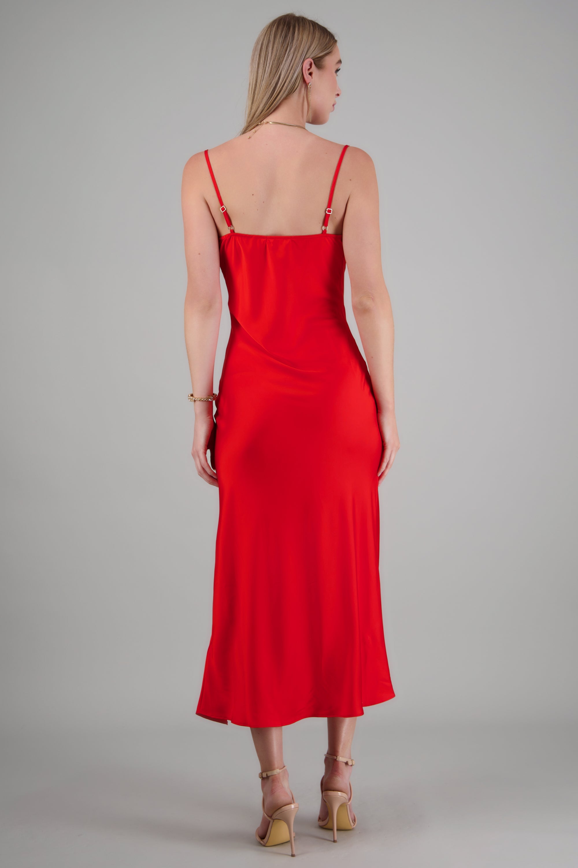 TOMATO RED