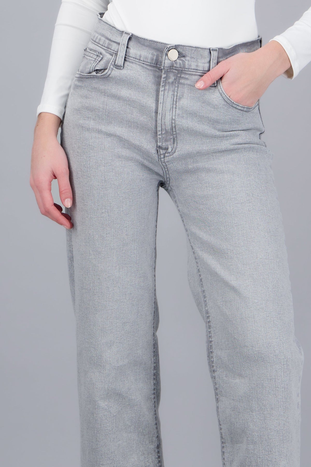 LIGHT GRAY