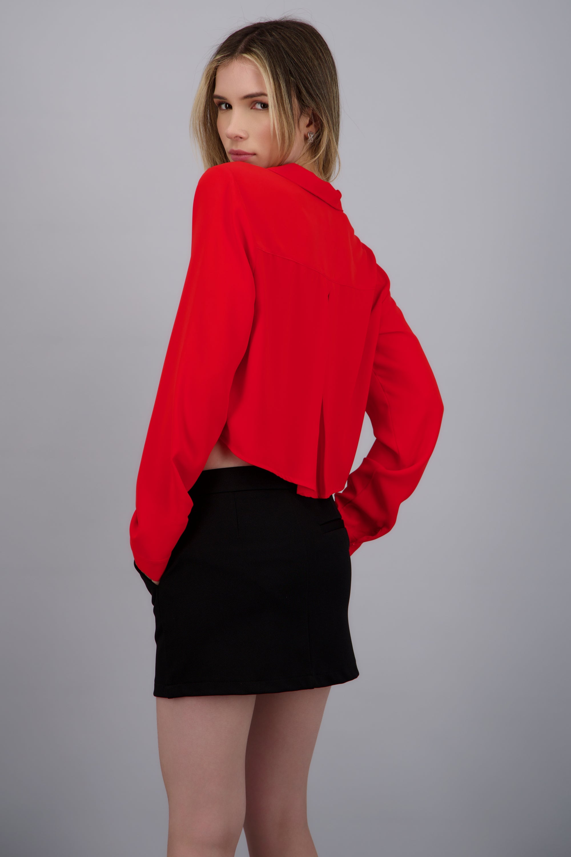 TOMATO RED