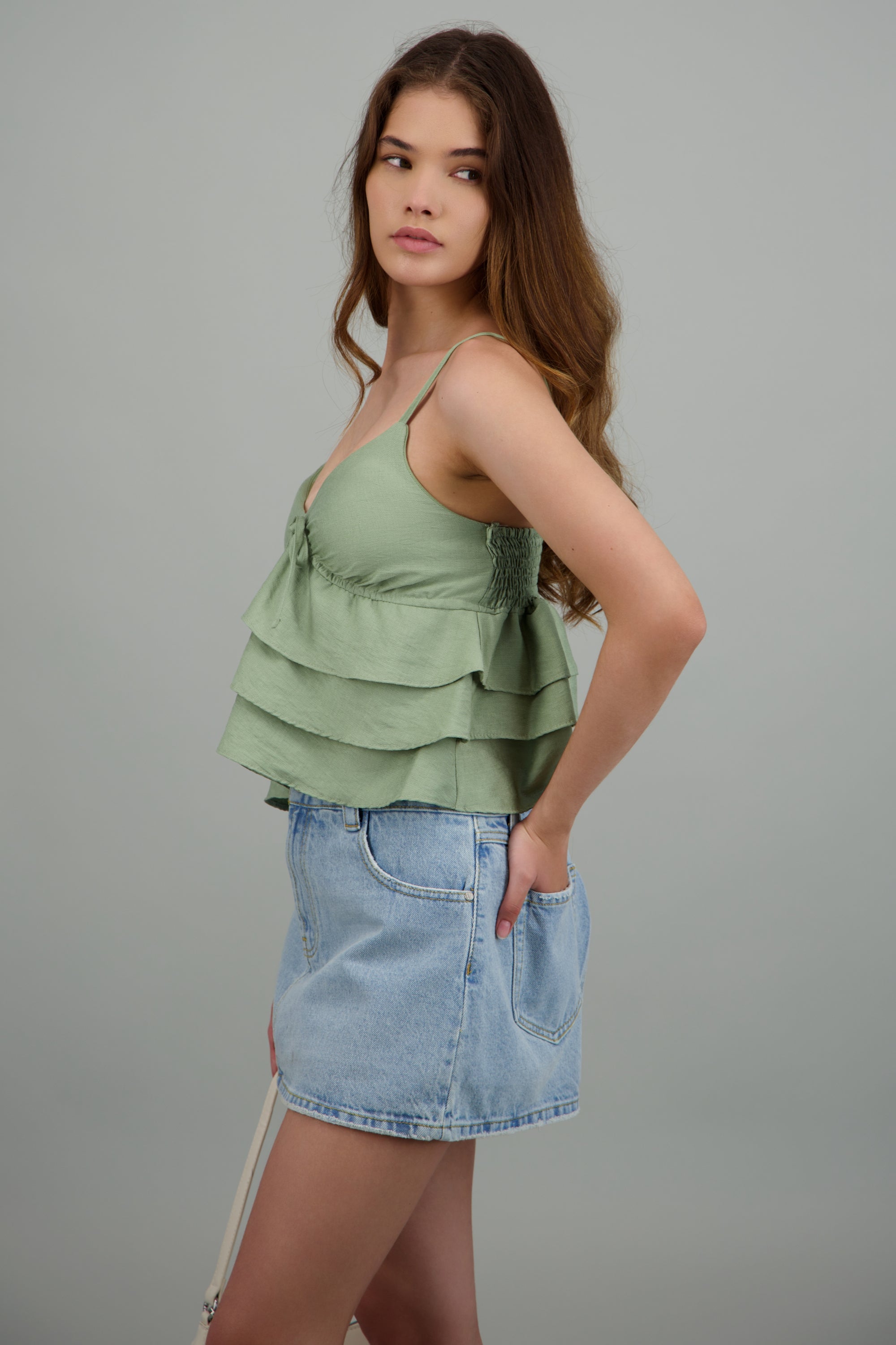 GREEN