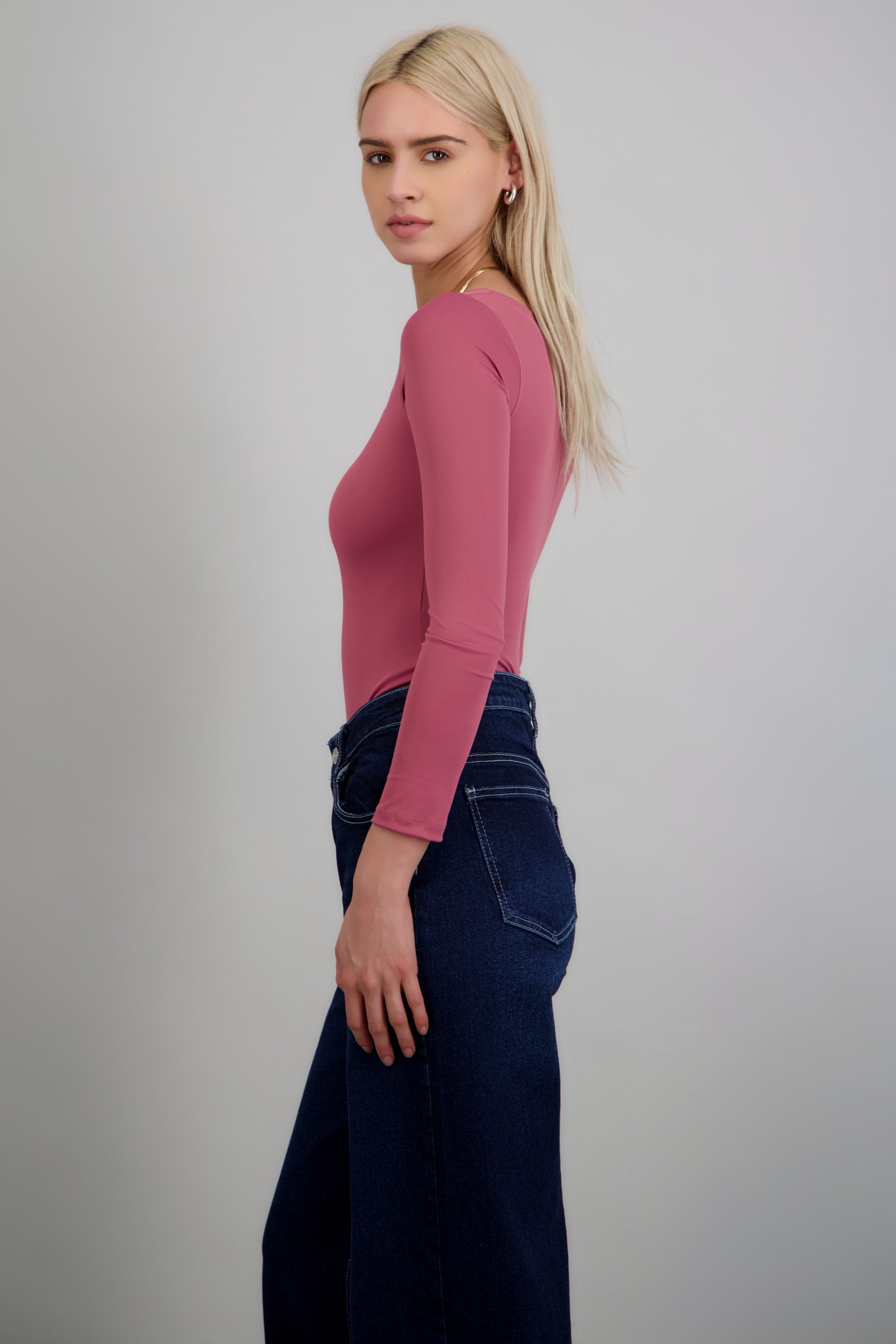 MAUVE