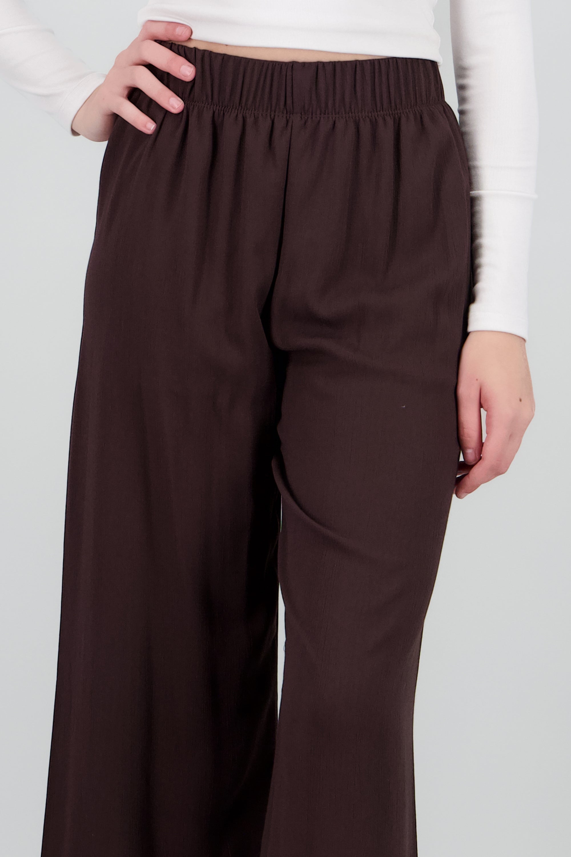 DARK BROWN