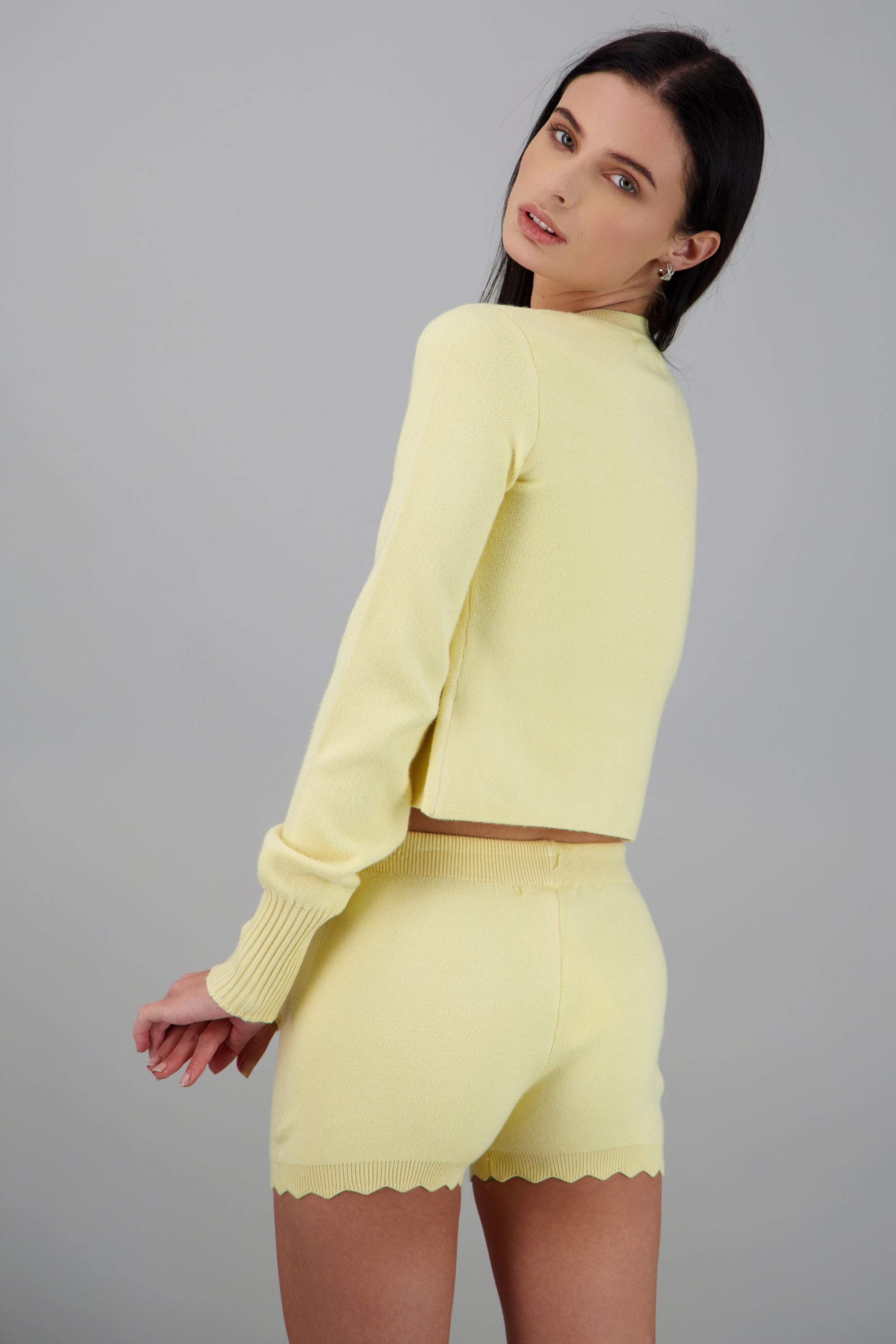 PASTEL YELLOW