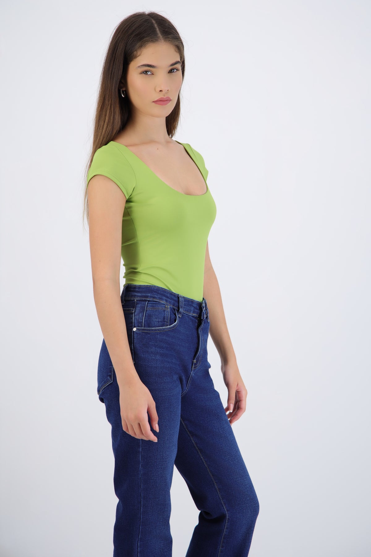 Round Neck Short Sleeve Bodysuit