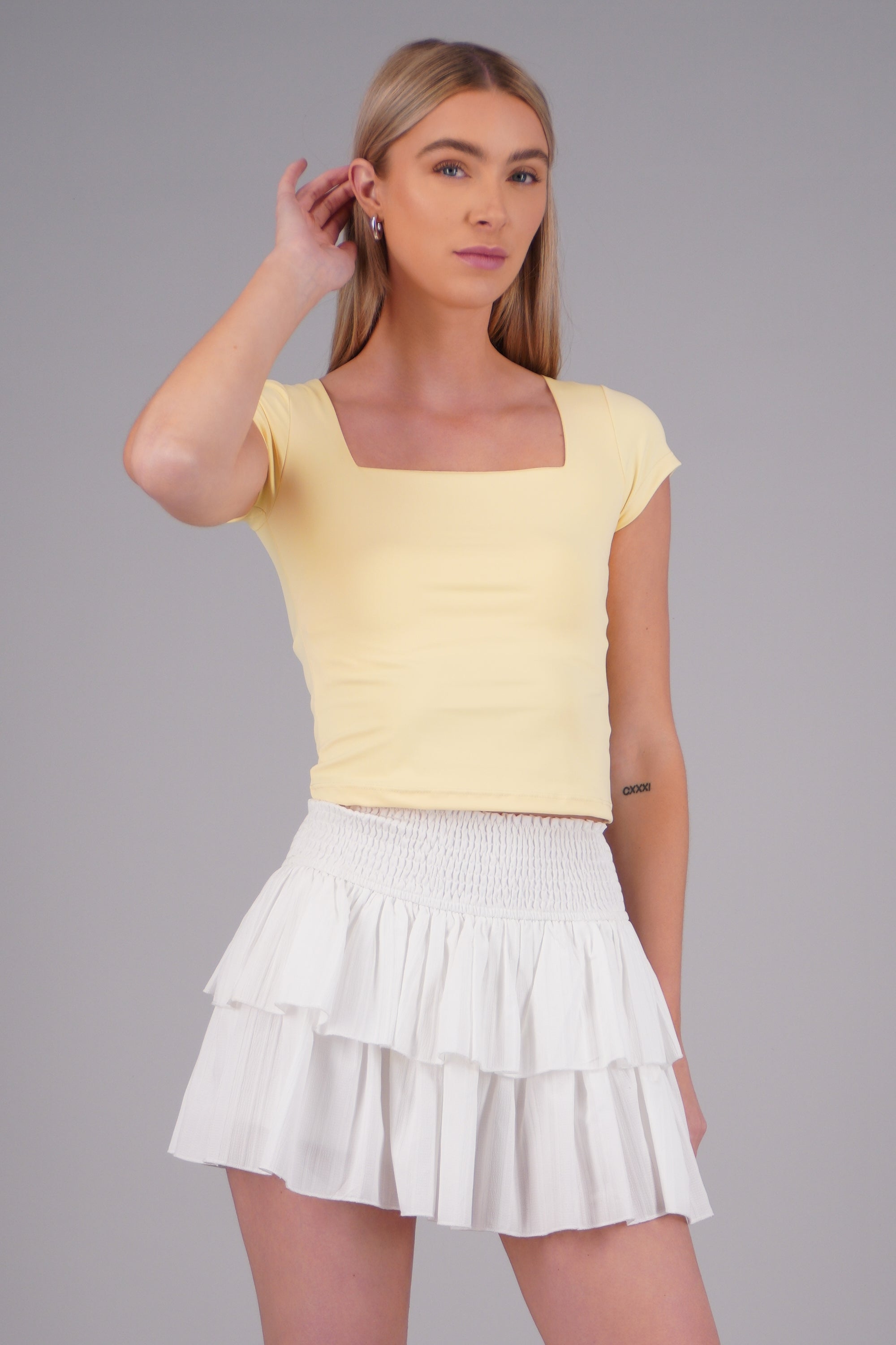 YELLOW