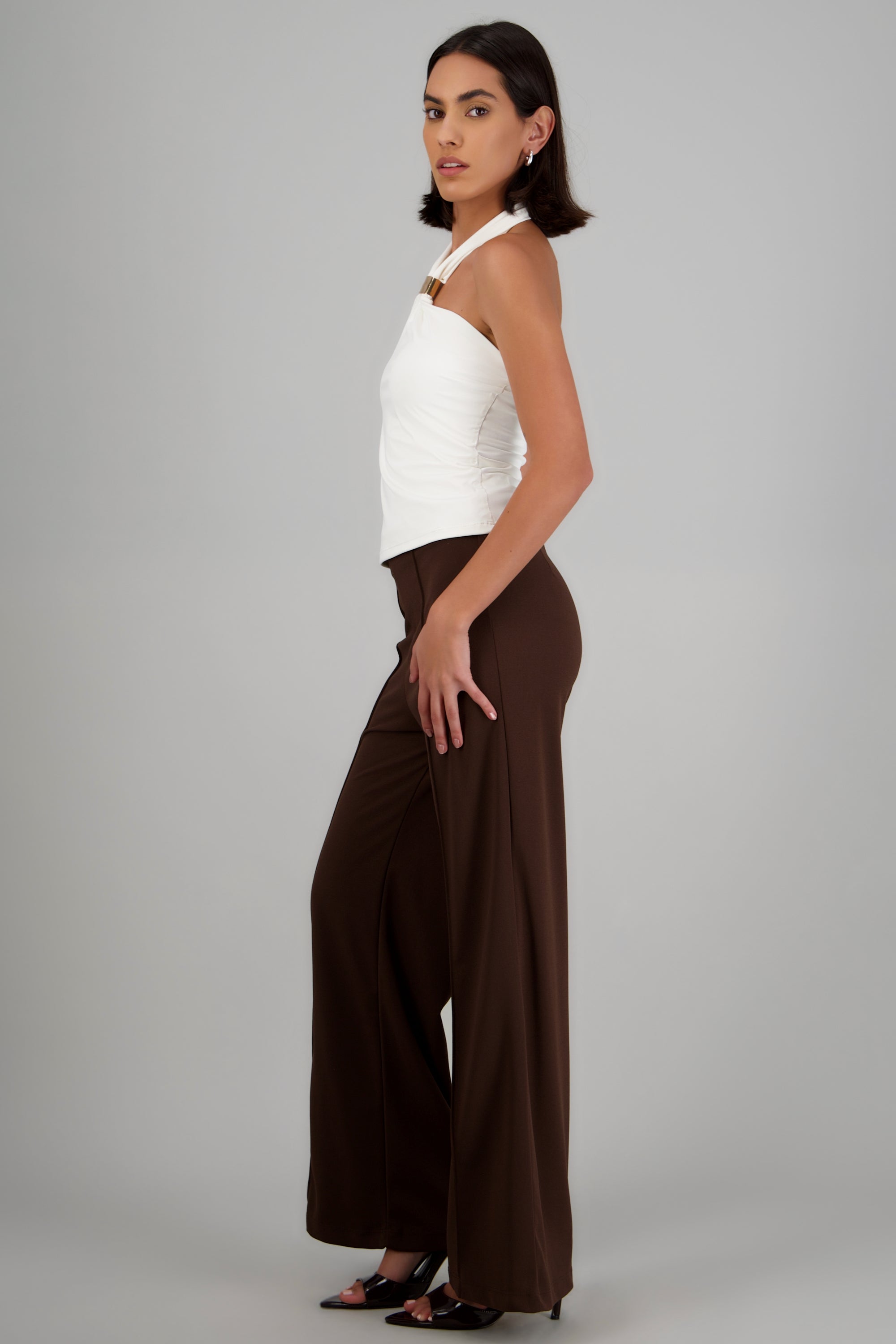 DARK BROWN