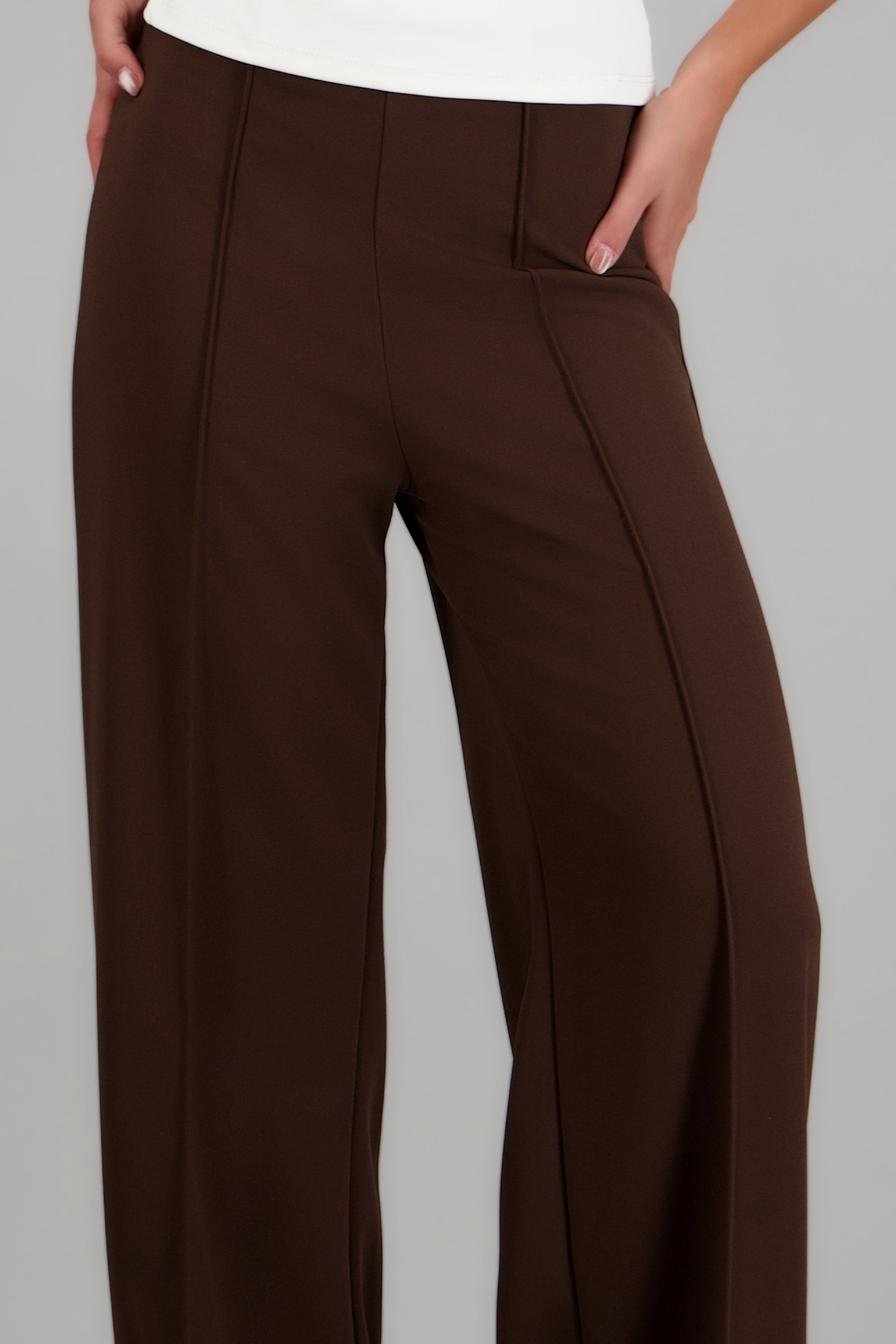 DARK BROWN
