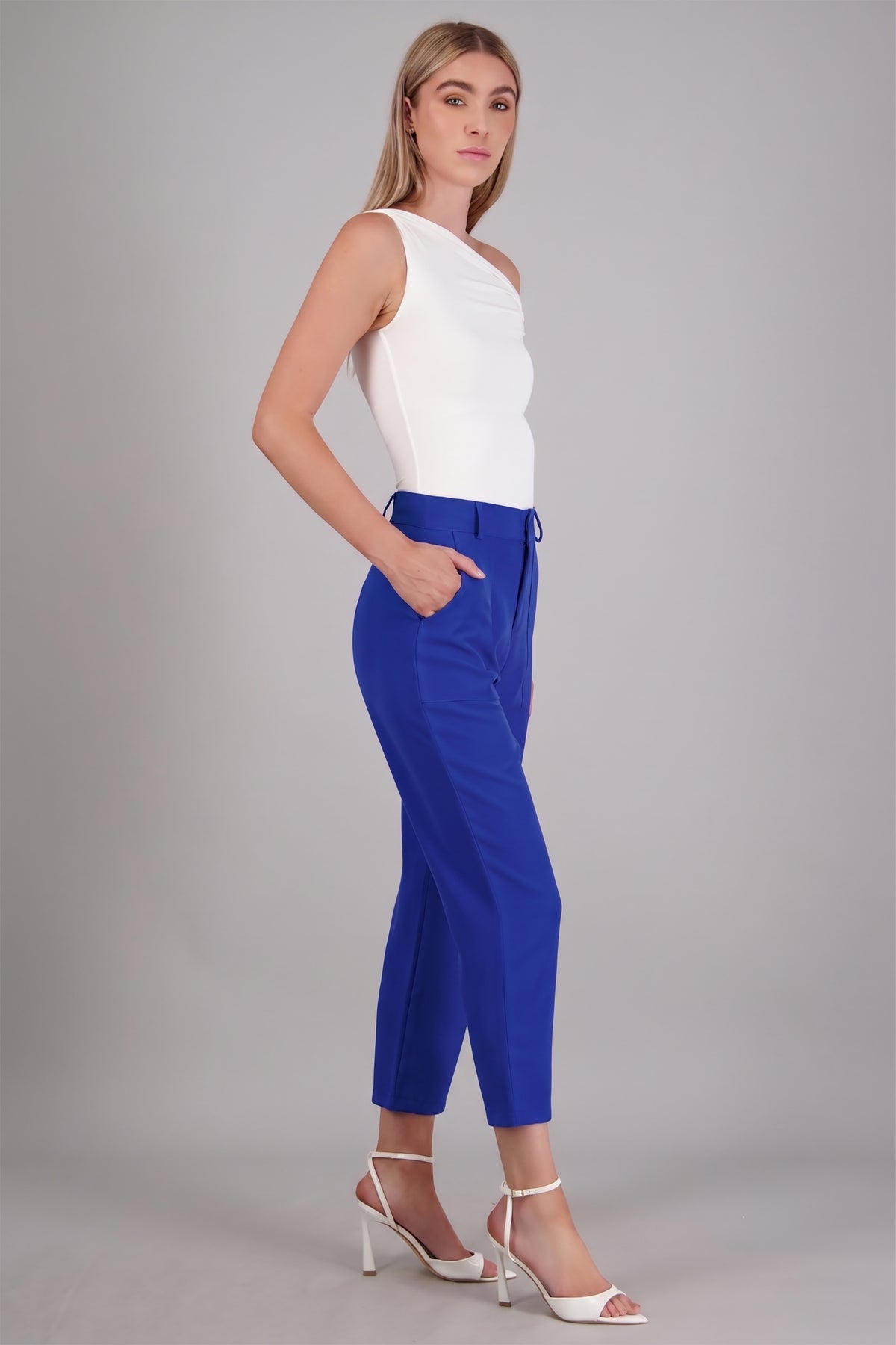 ROYAL BLUE